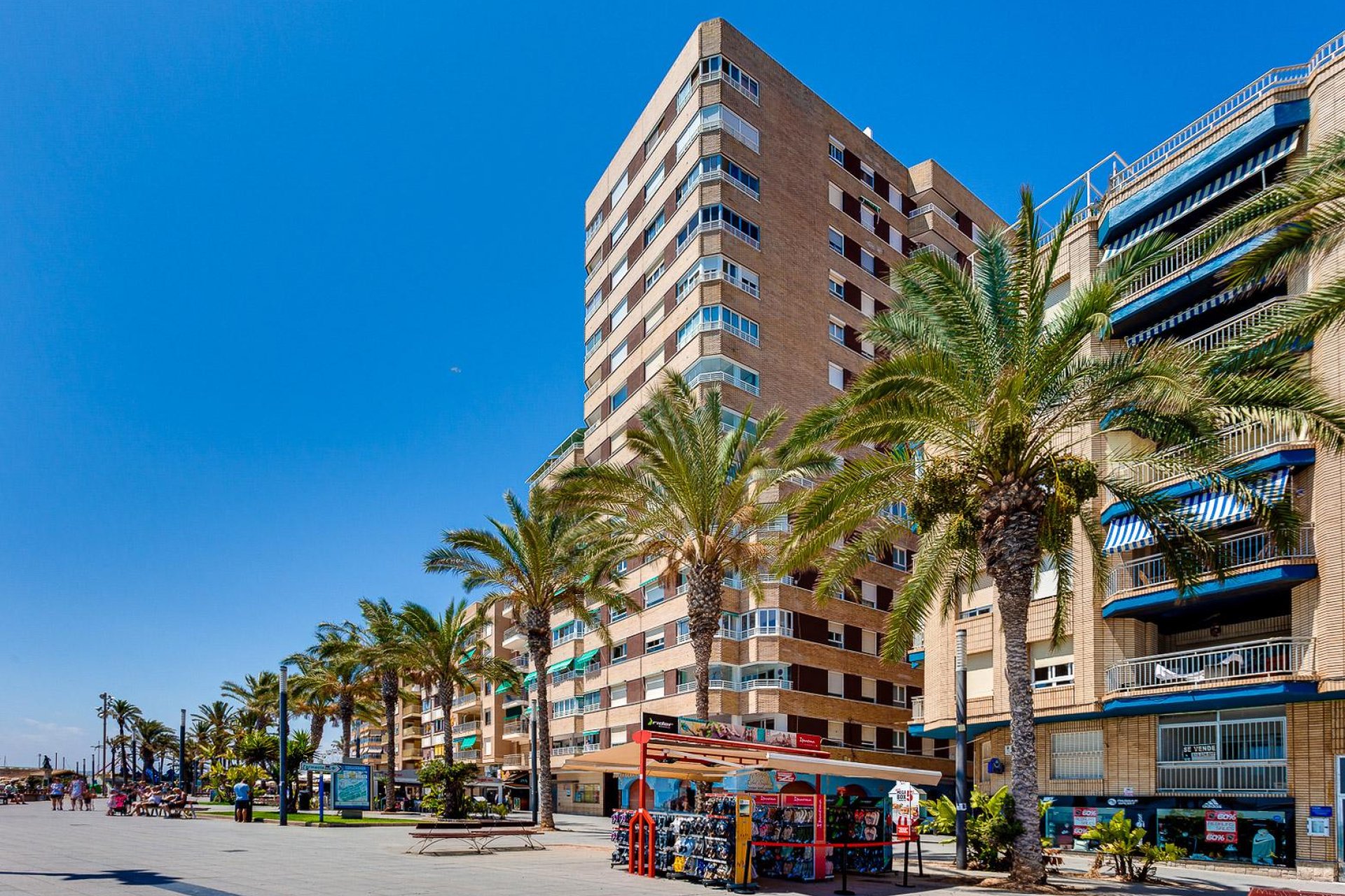 Resale - Apartment / flat - Torrevieja - Piscinas naturales