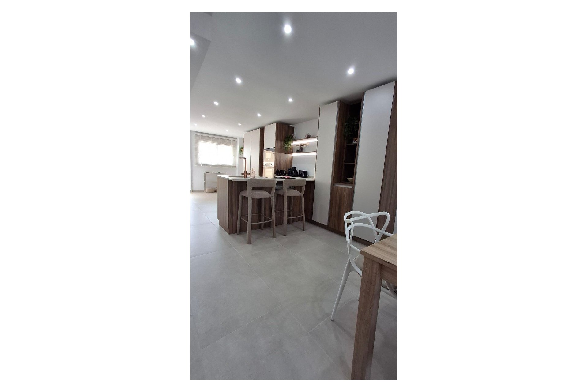 Resale - Apartment / flat - Torrevieja - Playa Acequion