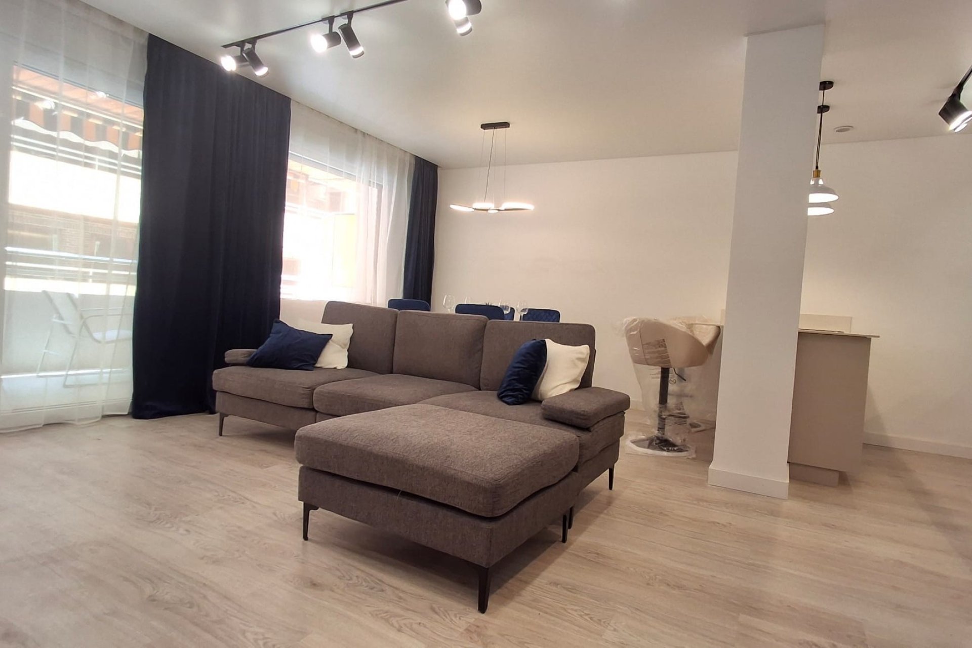 Resale - Apartment / flat - Torrevieja - Playa Acequion