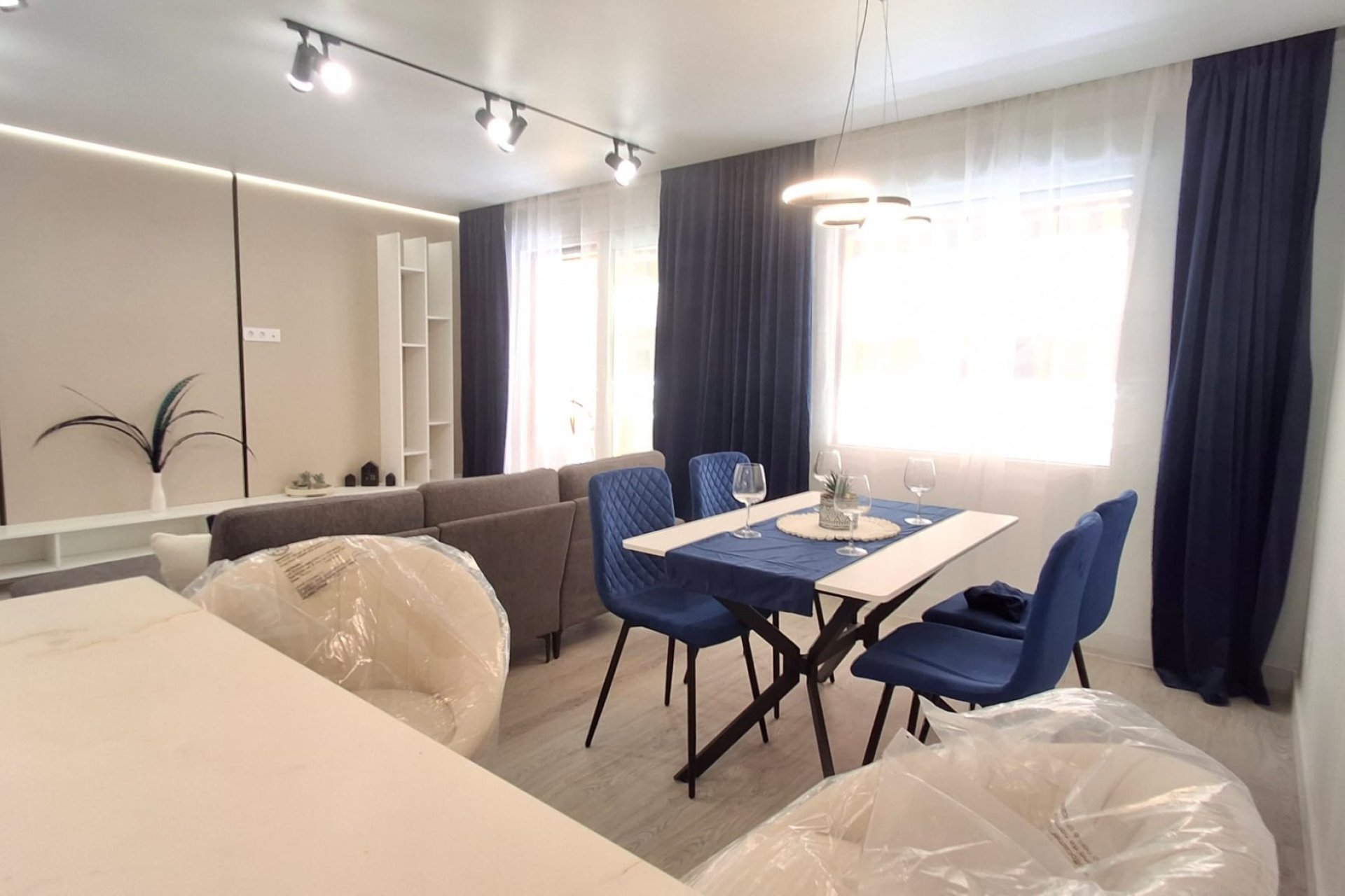 Resale - Apartment / flat - Torrevieja - Playa Acequion