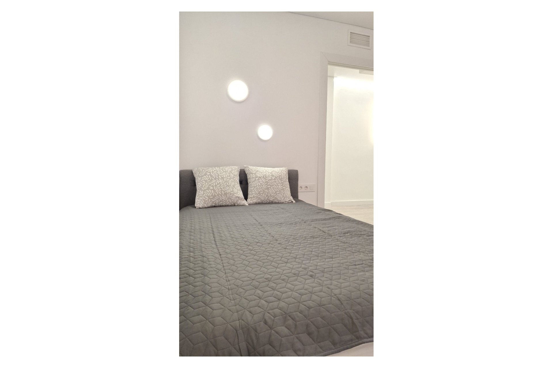 Resale - Apartment / flat - Torrevieja - Playa Acequion