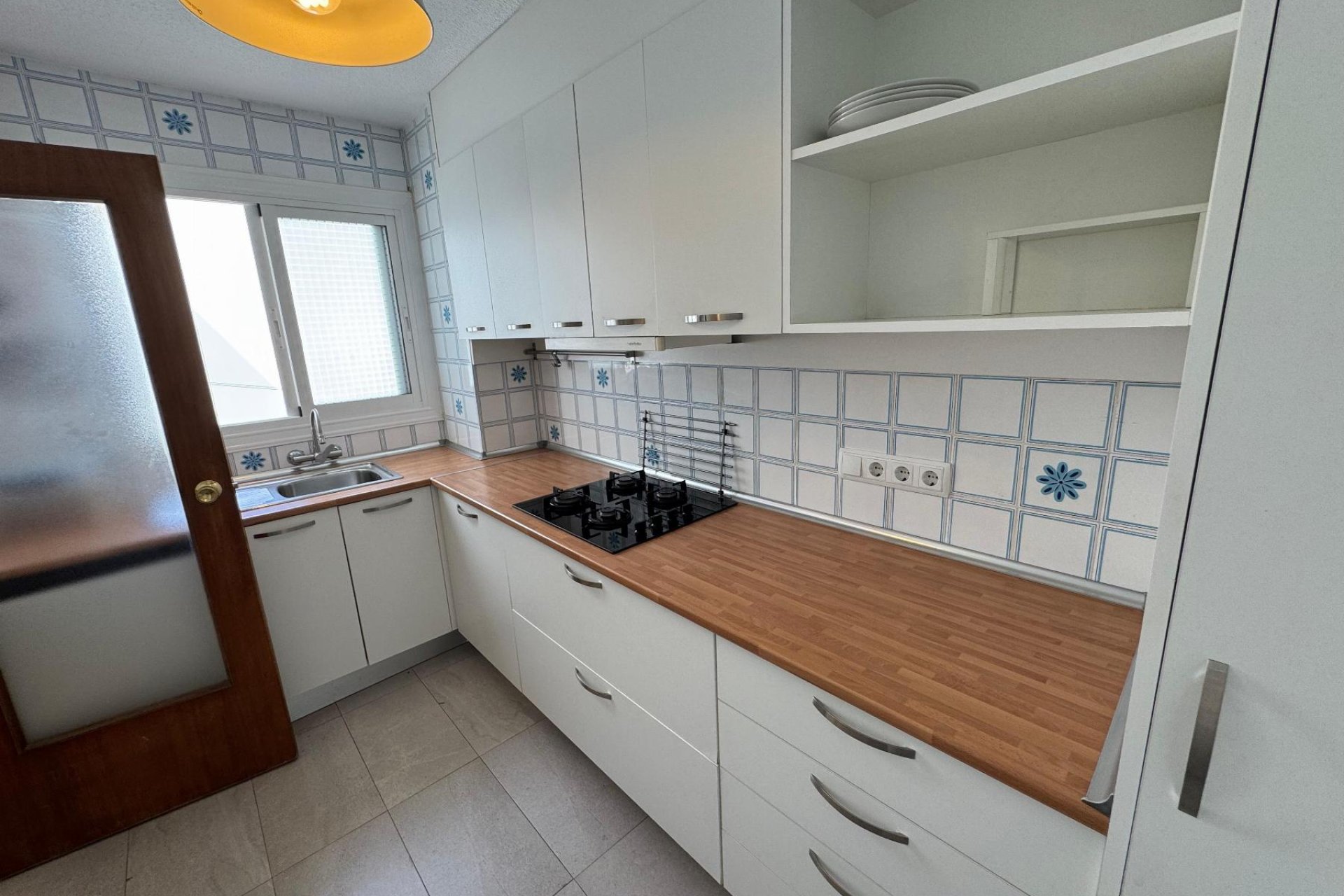 Resale - Apartment / flat - Torrevieja - Playa Acequion