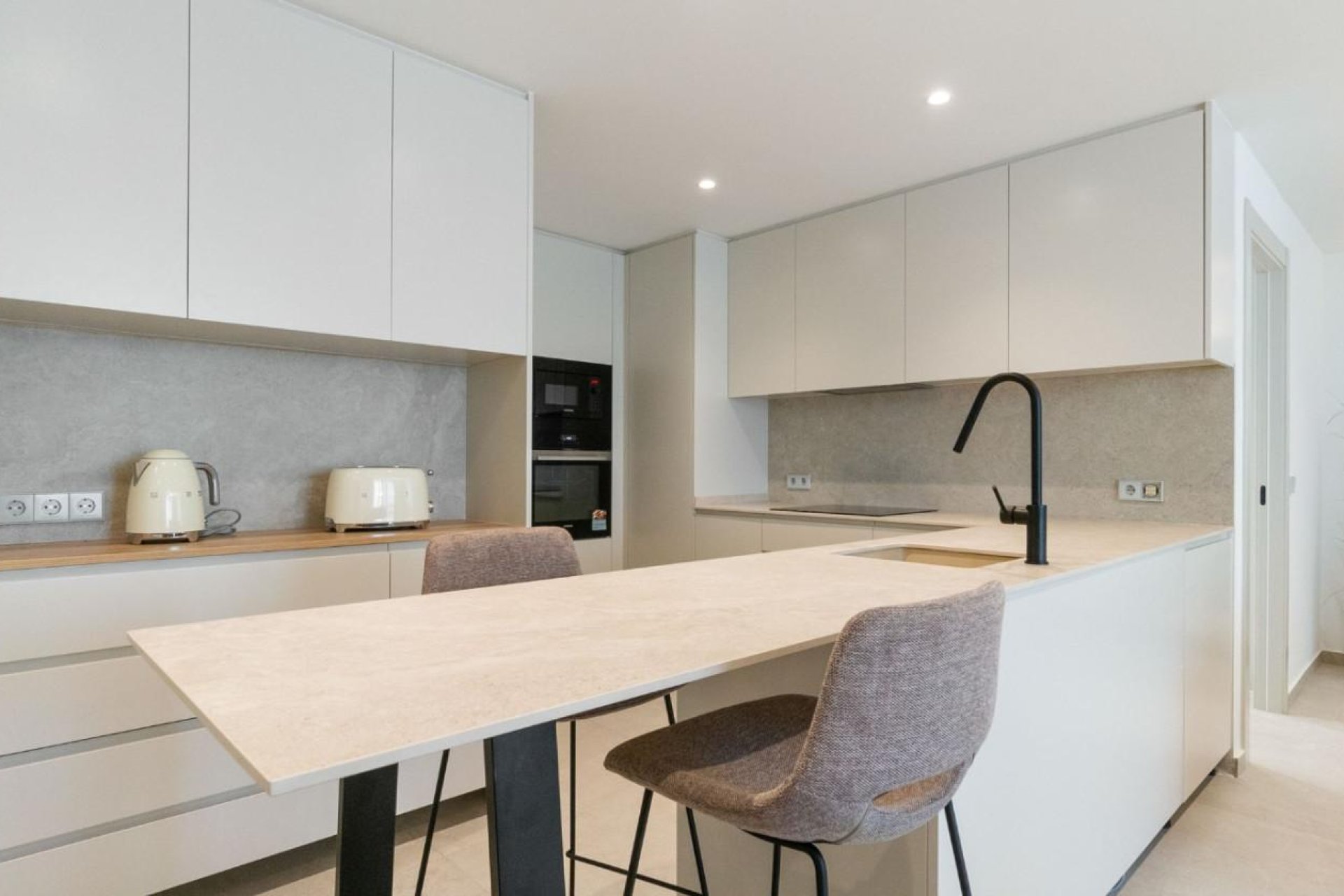 Resale - Apartment / flat - Torrevieja - Playa de La Acequion