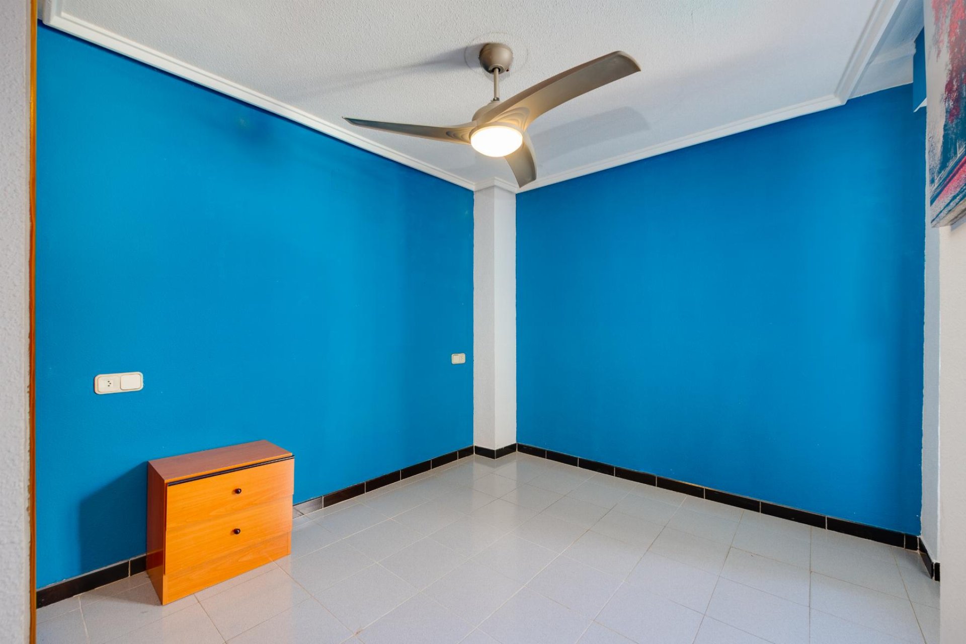 Resale - Apartment / flat - Torrevieja - Playa de Los Locos-Curva del Palangre