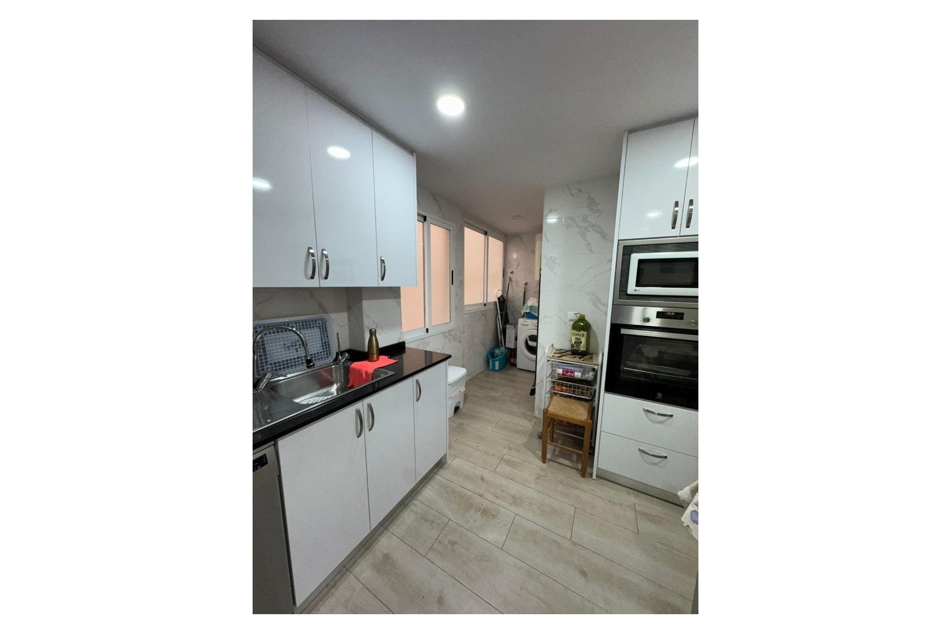 Resale - Apartment / flat - Torrevieja - Playa de los Locos