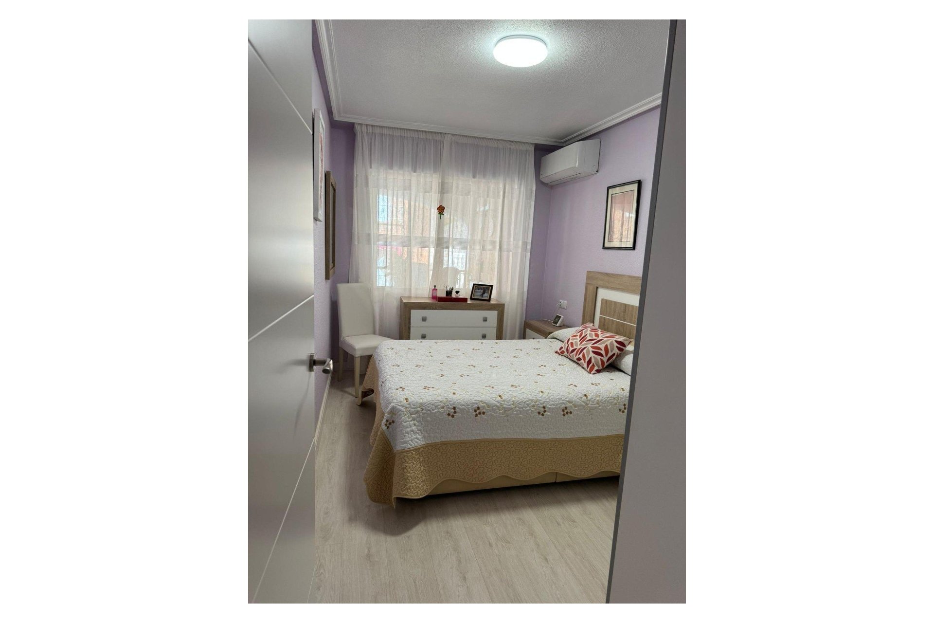 Resale - Apartment / flat - Torrevieja - Playa de los Locos
