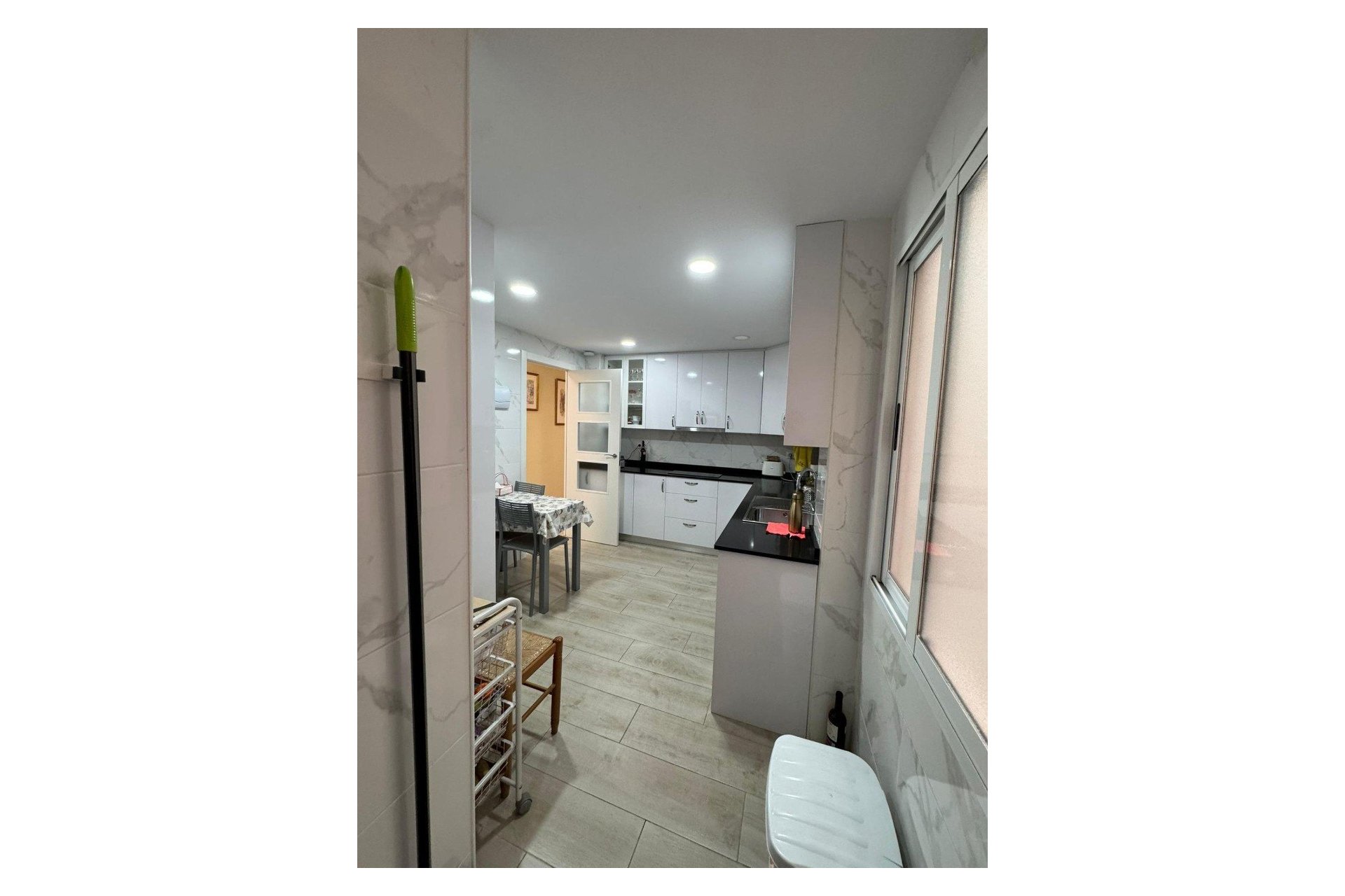 Resale - Apartment / flat - Torrevieja - Playa de los Locos