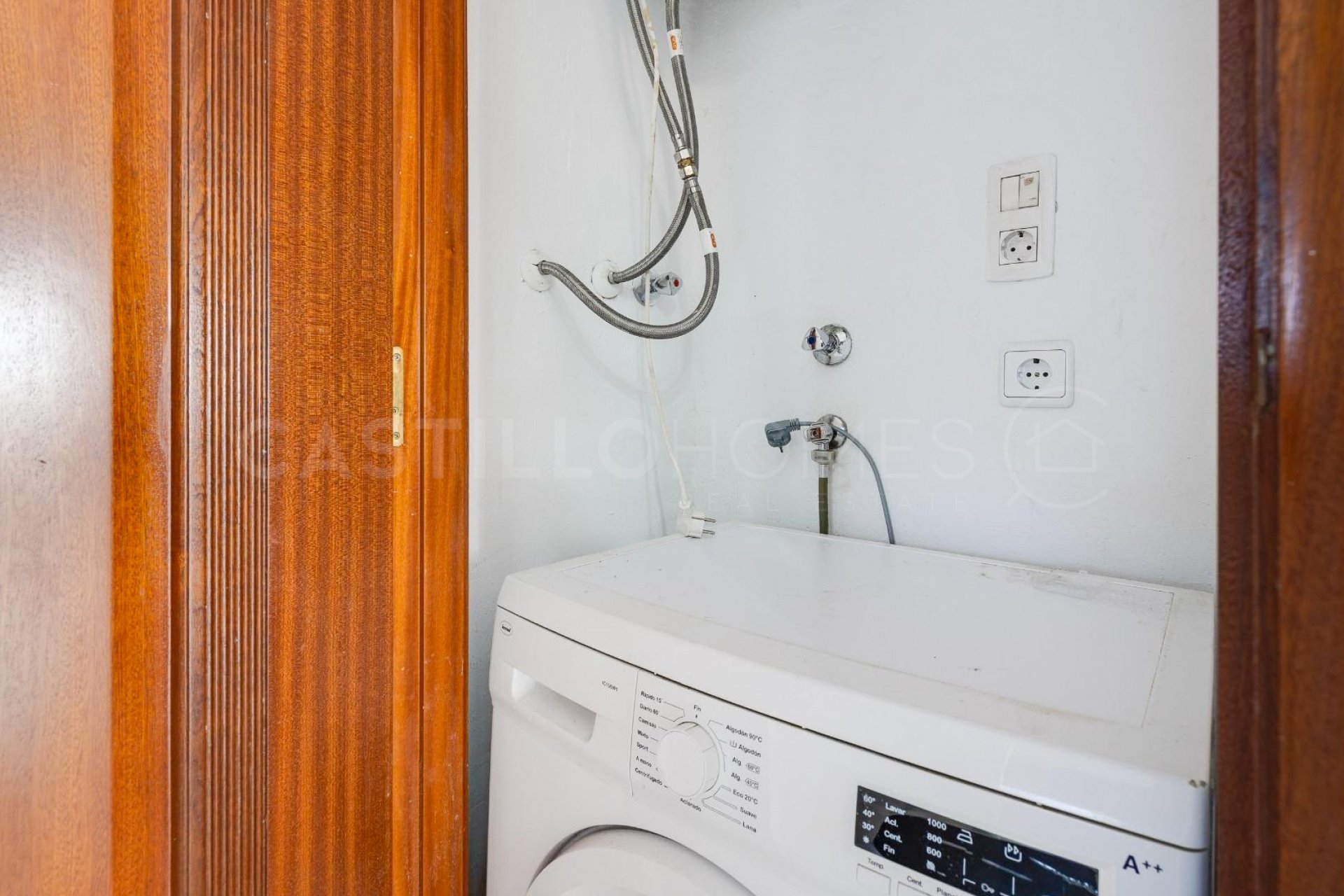 Resale - Apartment / flat - Torrevieja - Playa de los Locos