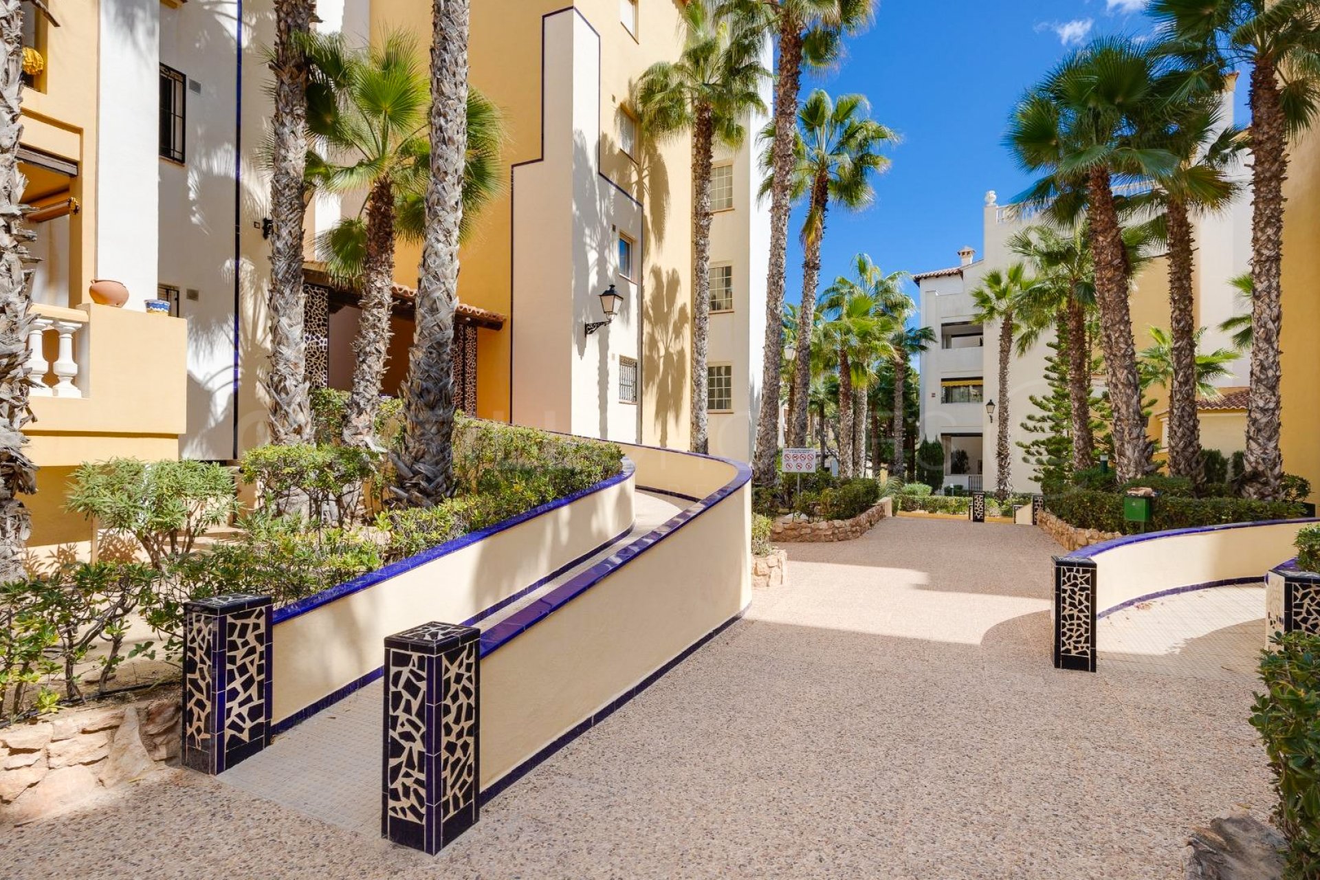 Resale - Apartment / flat - Torrevieja - Playa de los Locos
