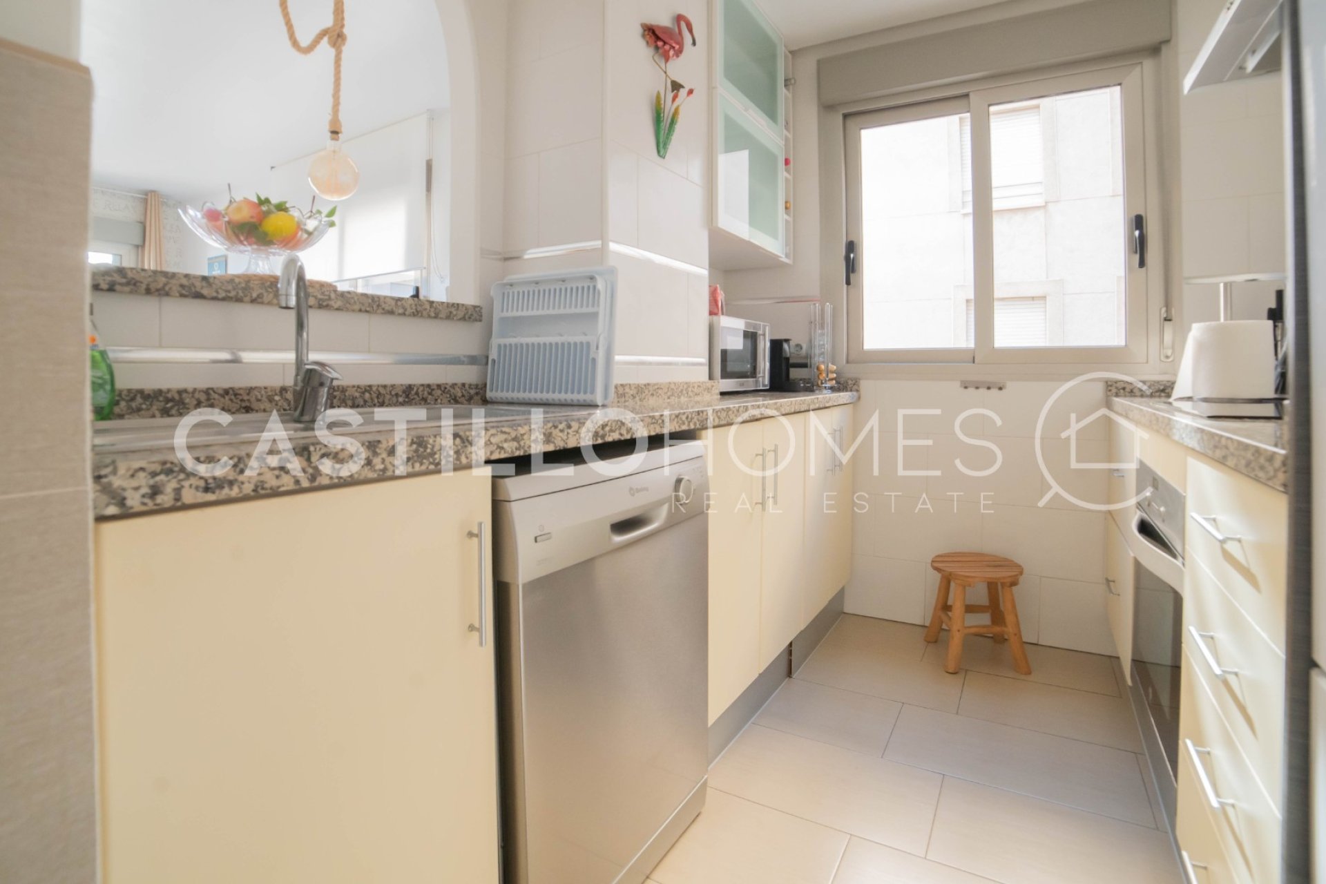 Resale - Apartment / flat - Torrevieja - Playa de los Locos