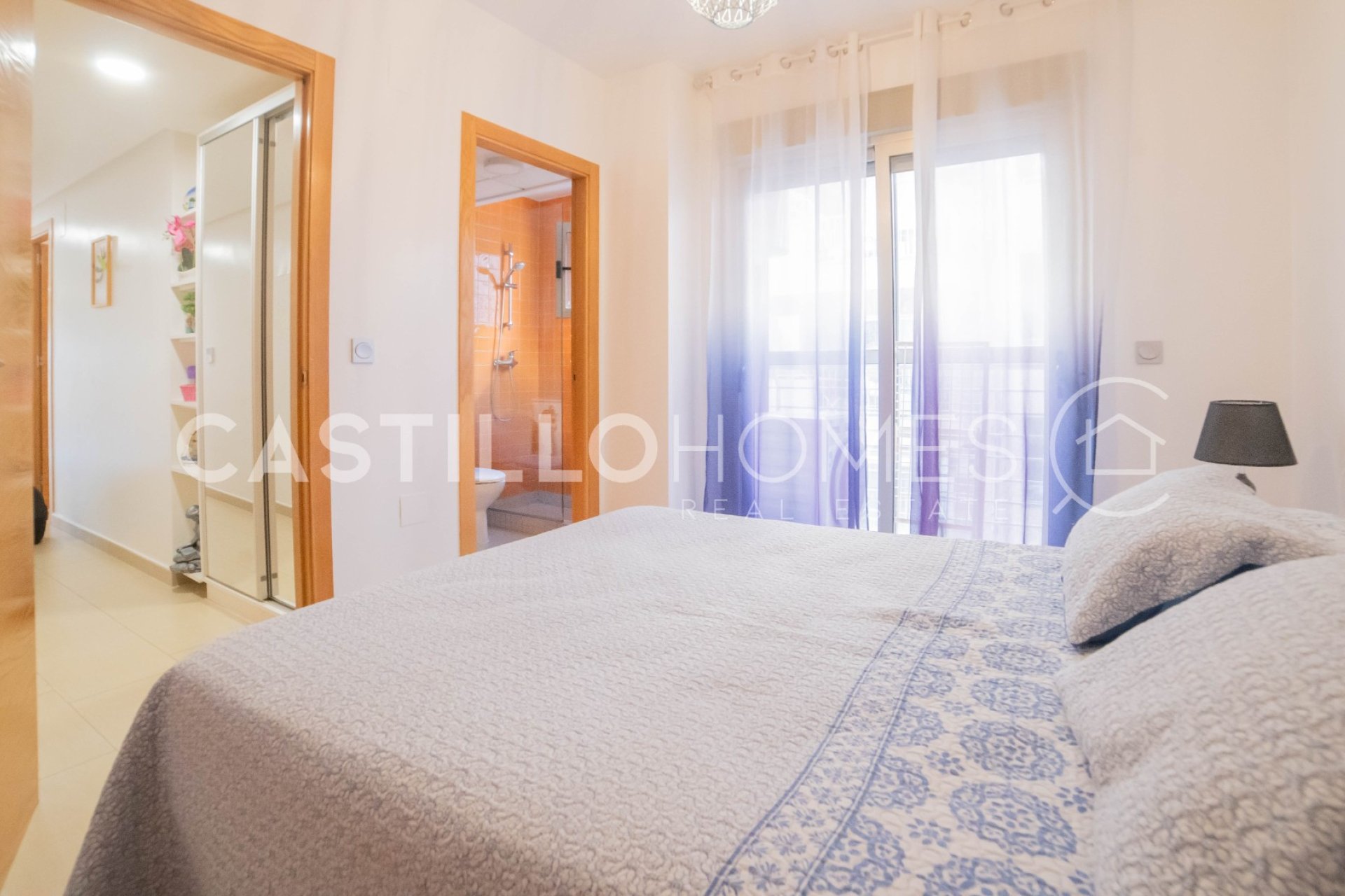 Resale - Apartment / flat - Torrevieja - Playa de los Locos