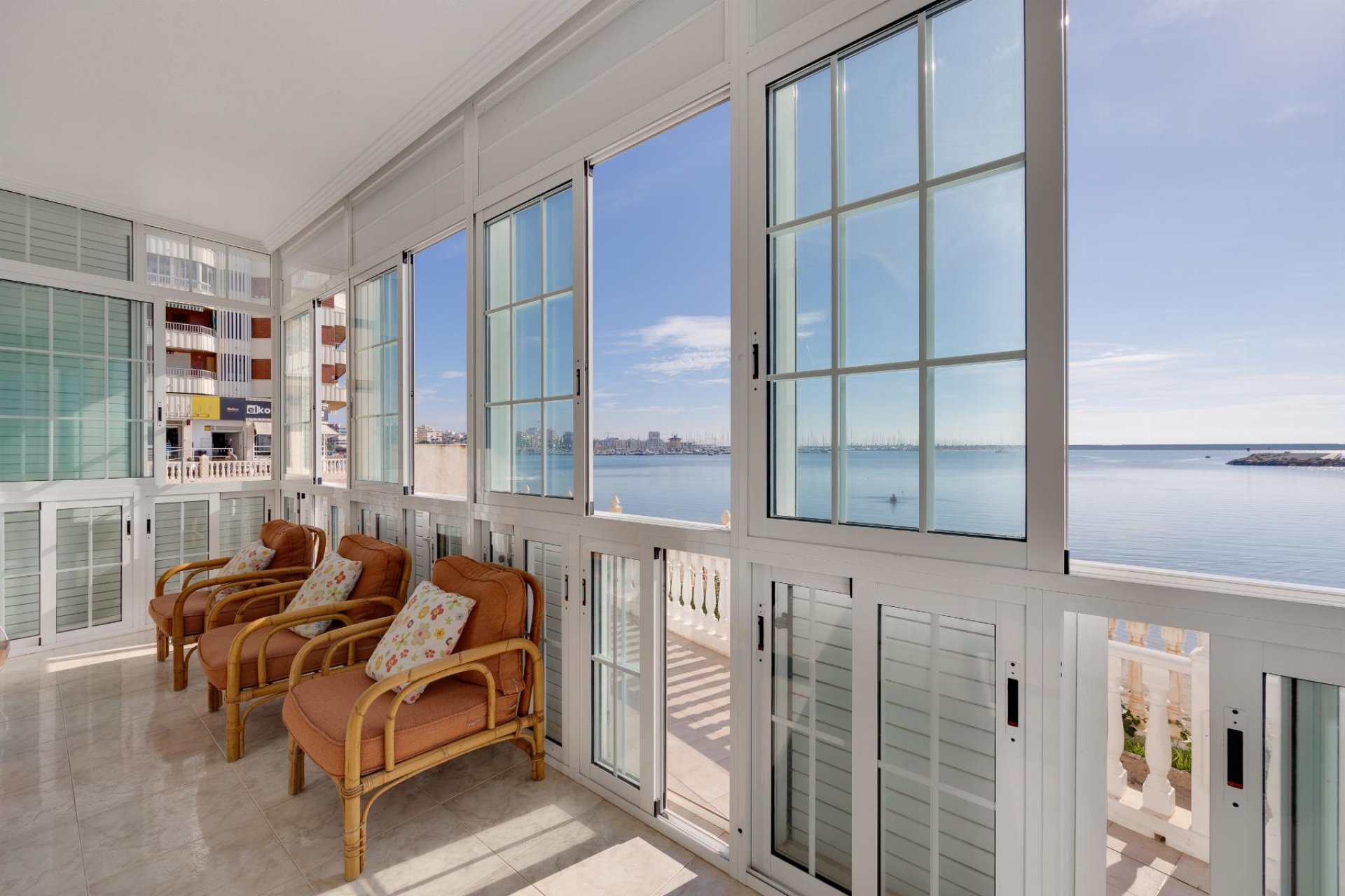 Resale - Apartment / flat - Torrevieja - Playa del Acequión