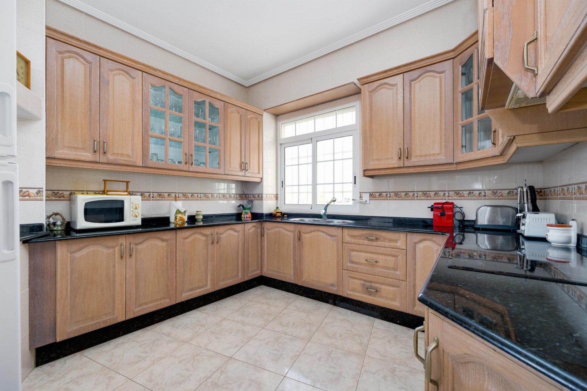 Resale - Apartment / flat - Torrevieja - Playa del Acequión