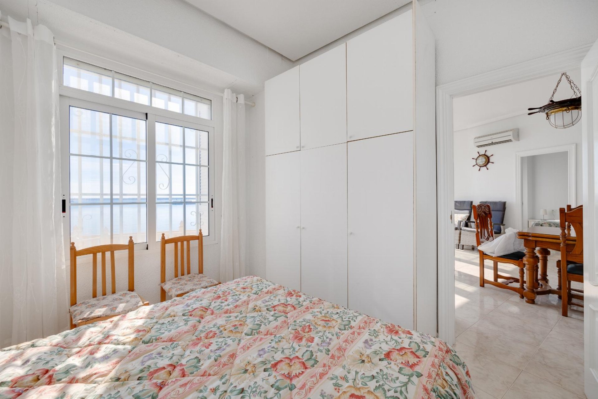 Resale - Apartment / flat - Torrevieja - Playa del Acequión