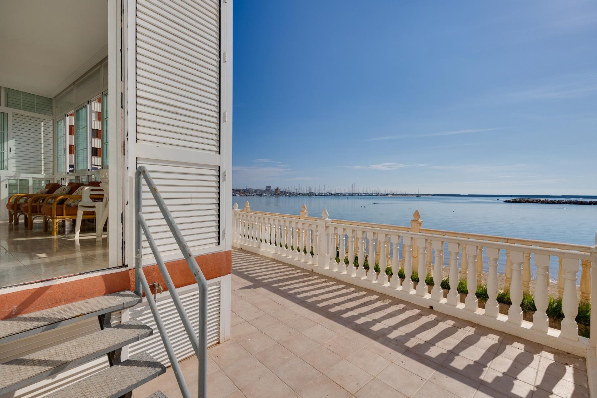 Resale - Apartment / flat - Torrevieja - Playa del Acequión