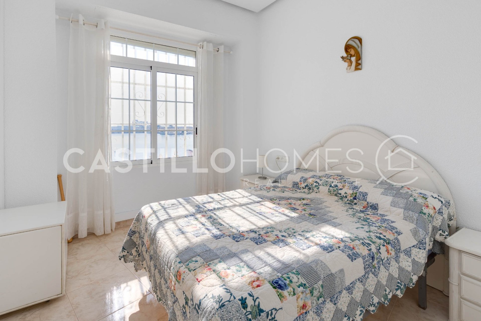 Resale - Apartment / flat - Torrevieja - Playa del Acequión