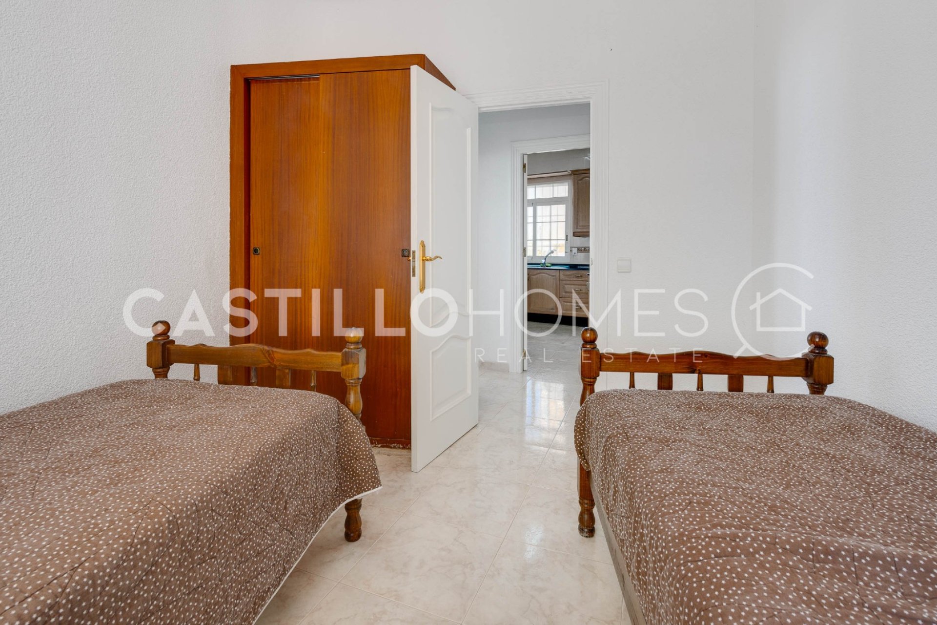 Resale - Apartment / flat - Torrevieja - Playa del Acequión