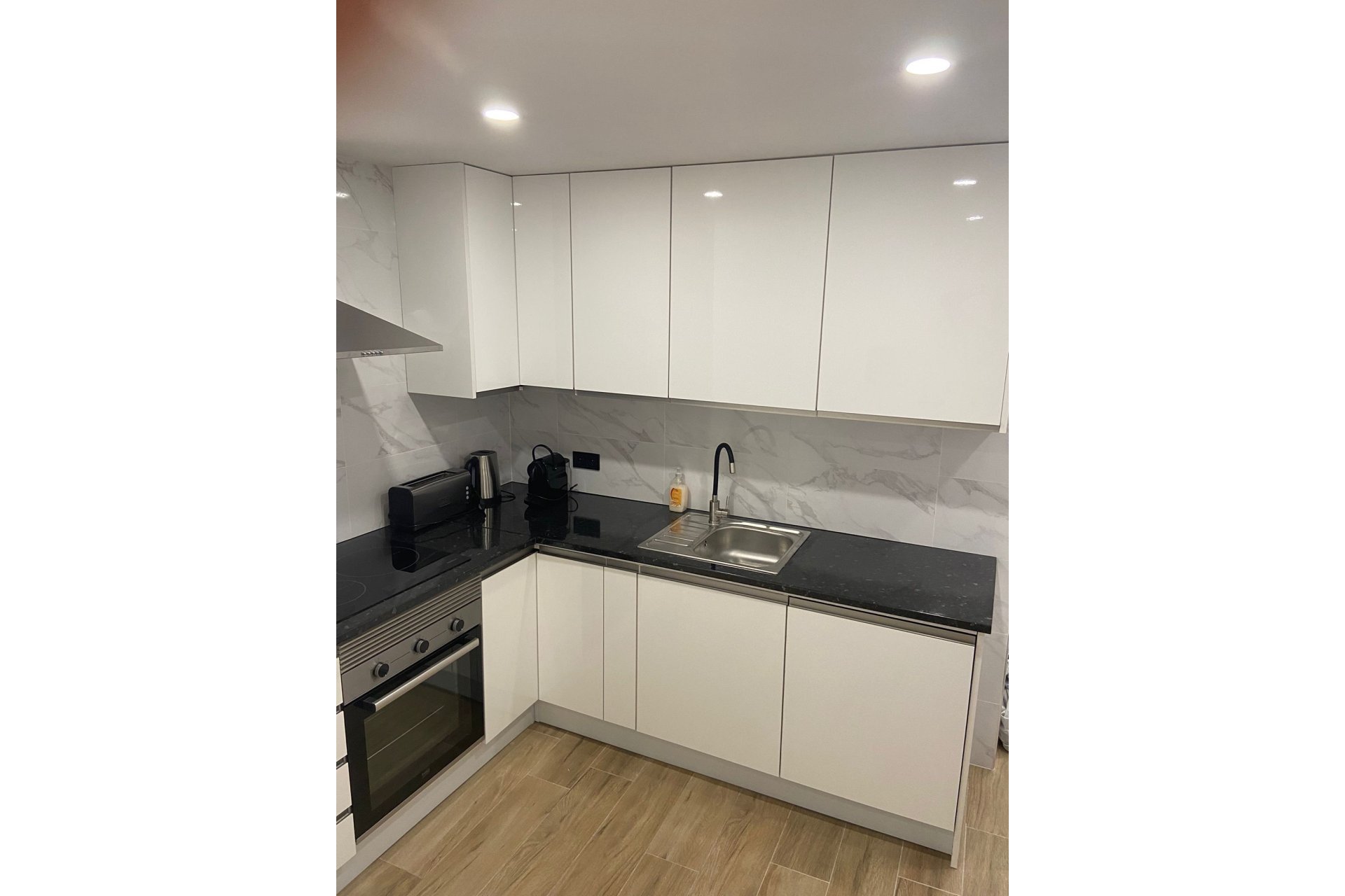 Resale - Apartment / flat - Torrevieja - Playa del Acequión