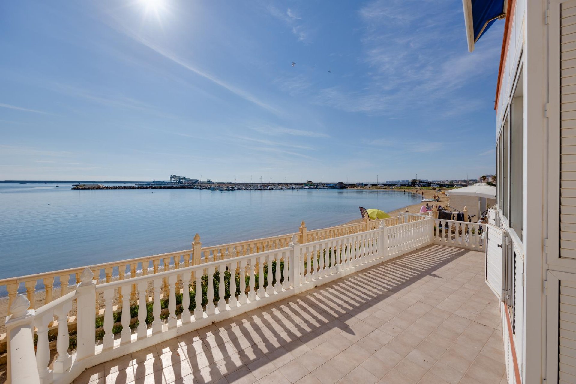 Resale - Apartment / flat - Torrevieja - Playa del Acequión