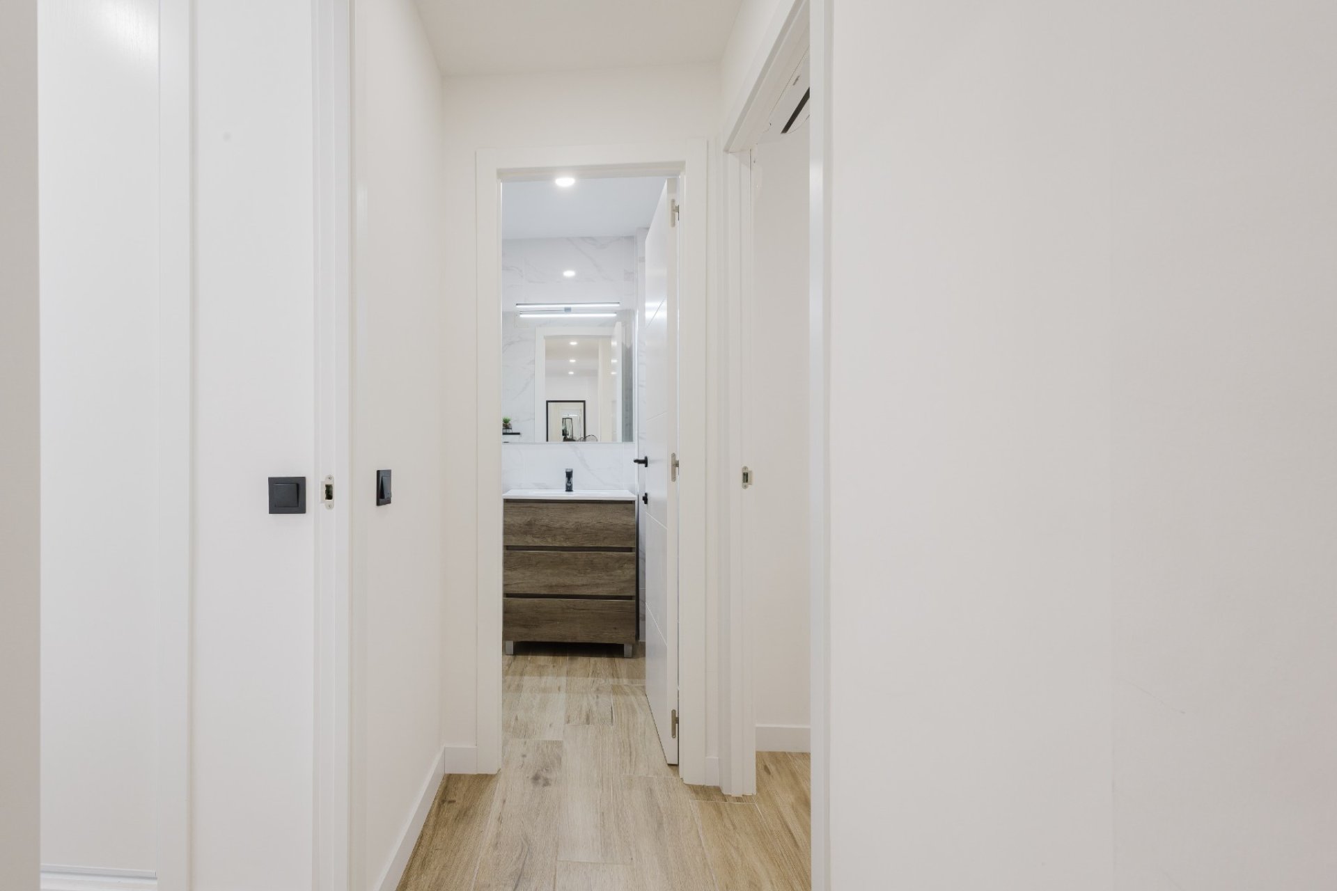 Resale - Apartment / flat - Torrevieja - Playa del Acequión