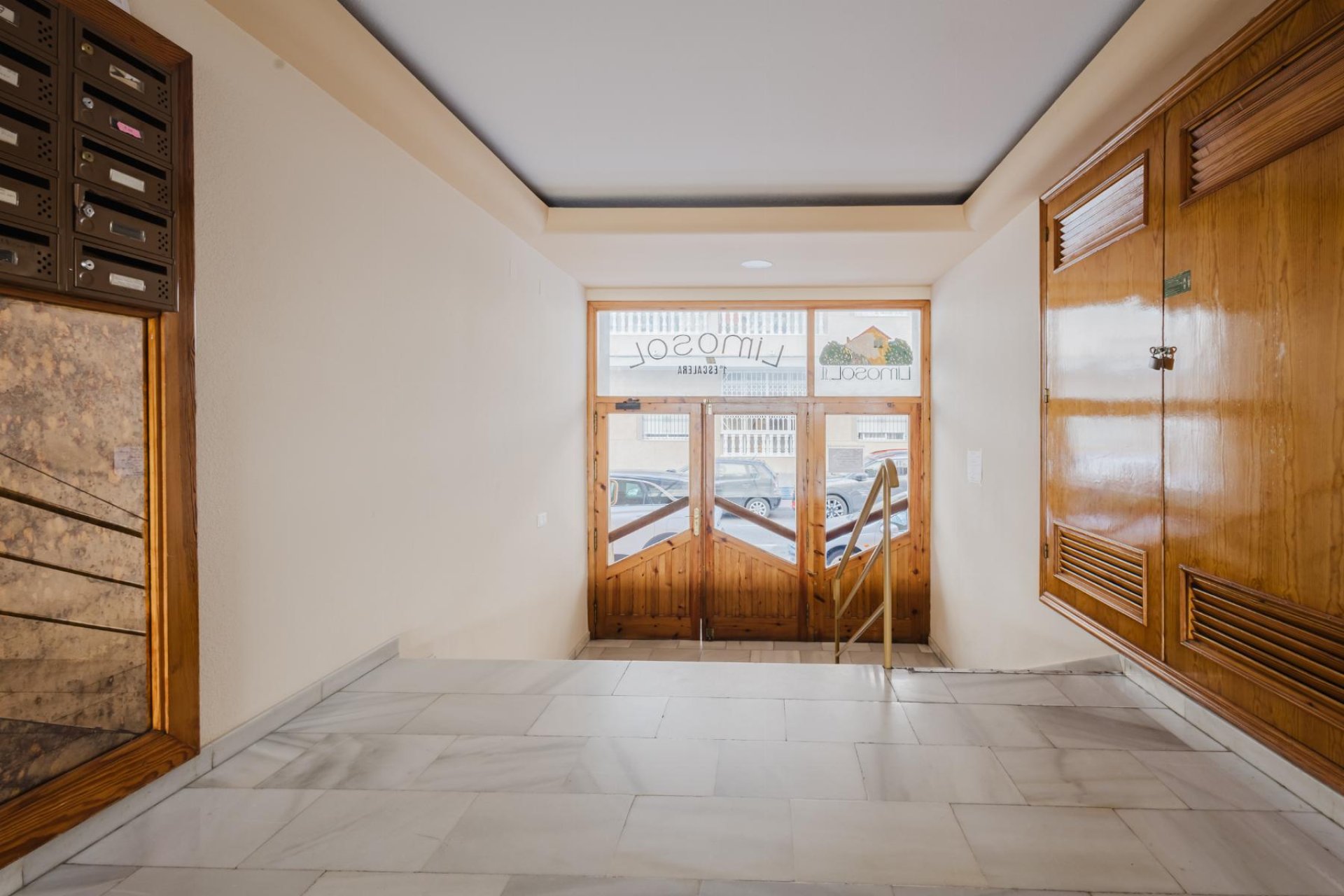 Resale - Apartment / flat - Torrevieja - Playa del Acequión