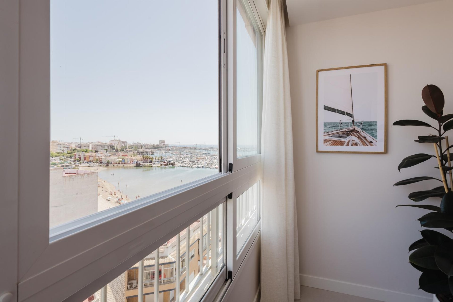 Resale - Apartment / flat - Torrevieja - Playa del Acequión