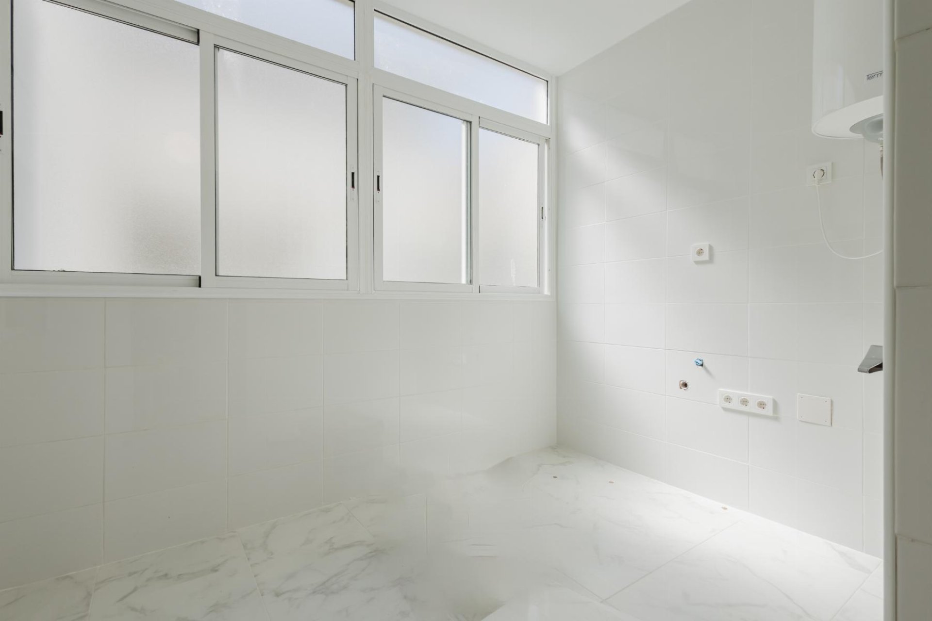 Resale - Apartment / flat - Torrevieja - Playa del Acequión