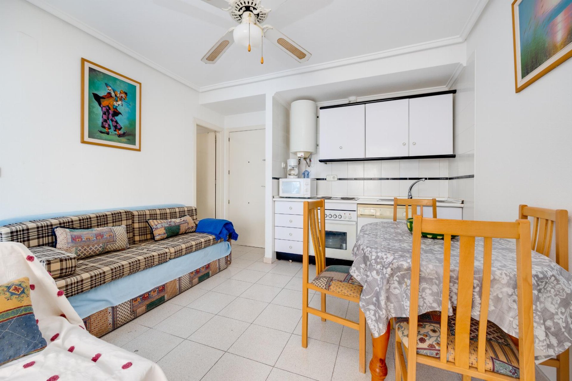 Resale - Apartment / flat - Torrevieja - Playa del Acequión