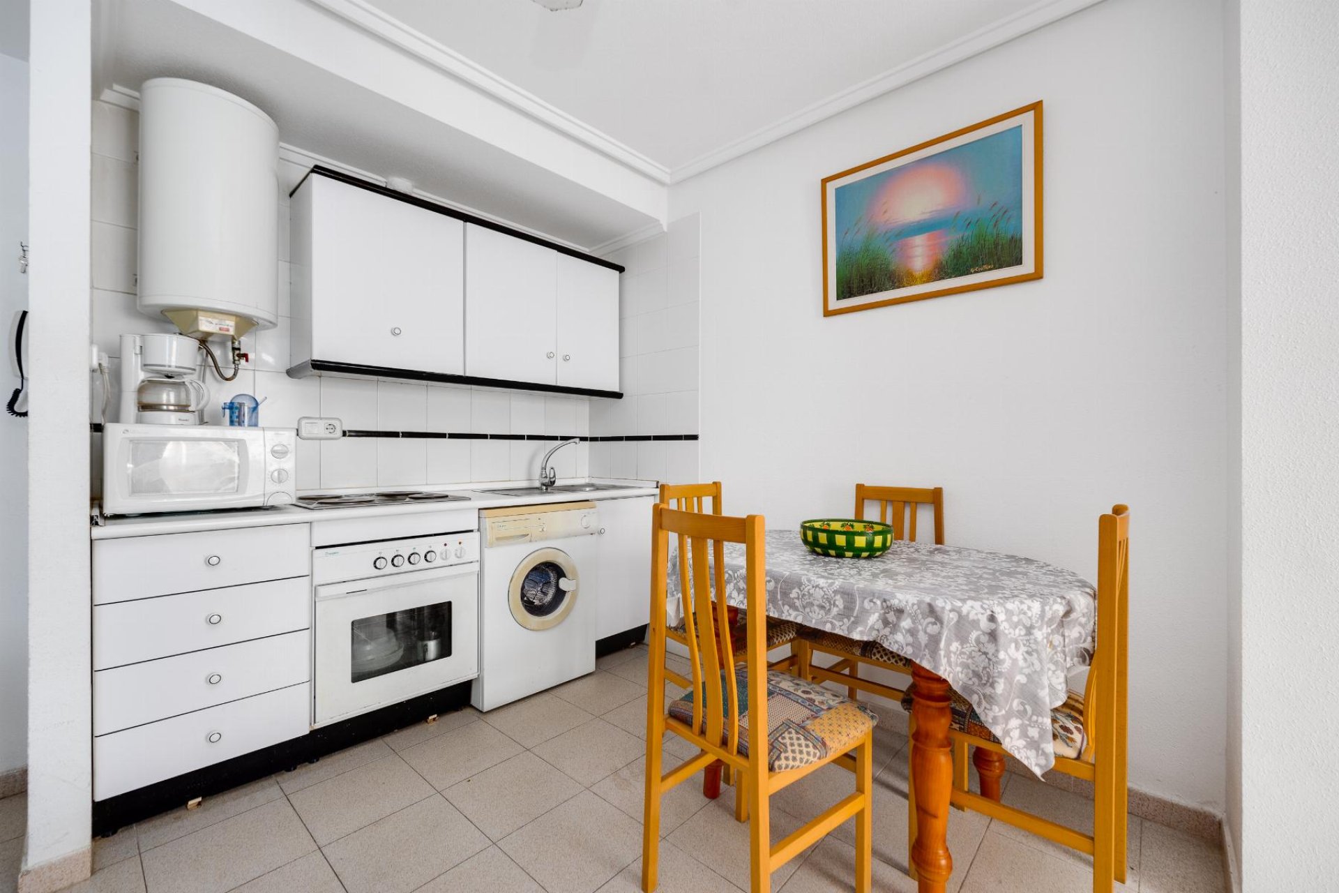 Resale - Apartment / flat - Torrevieja - Playa del Acequión