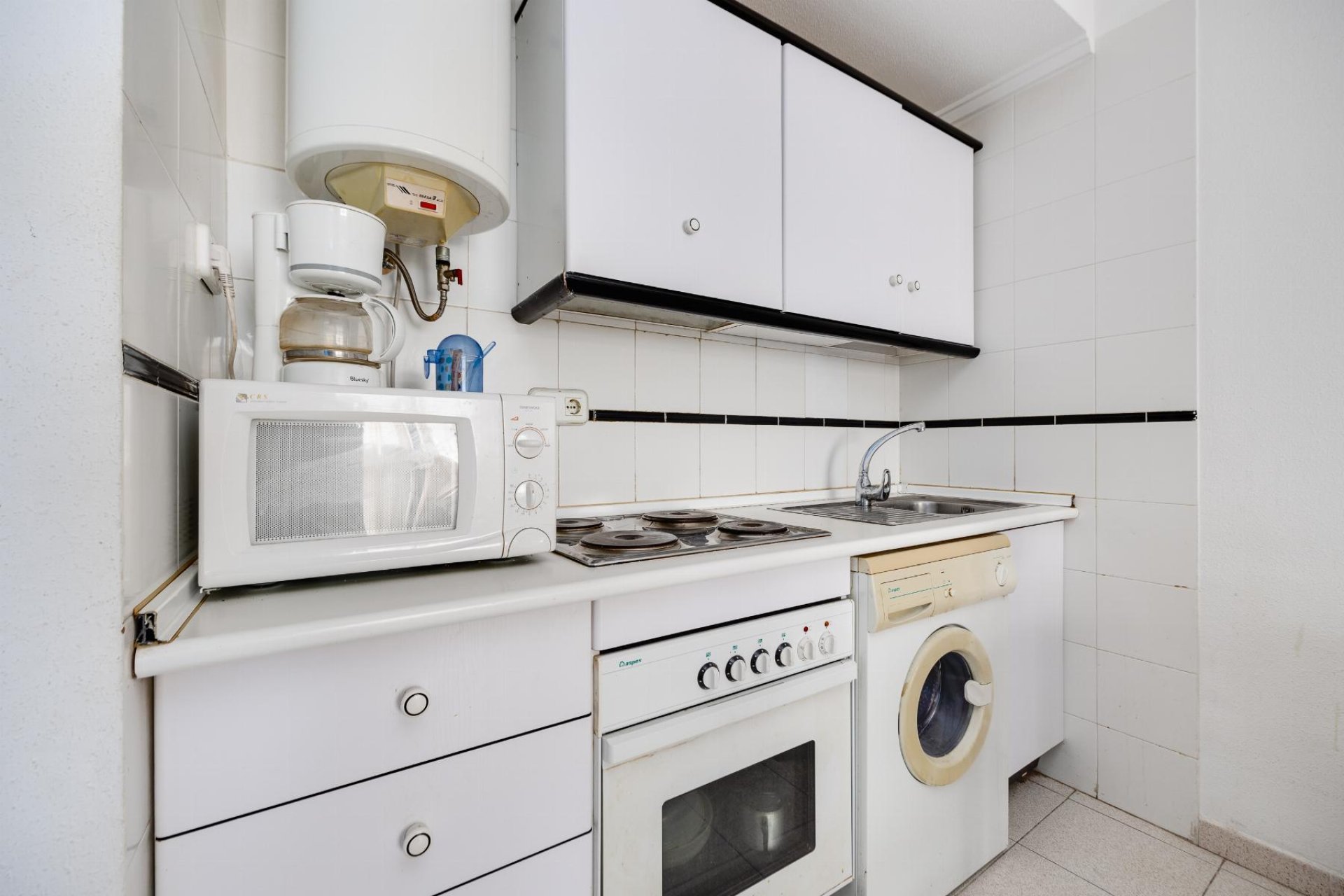 Resale - Apartment / flat - Torrevieja - Playa del Acequión