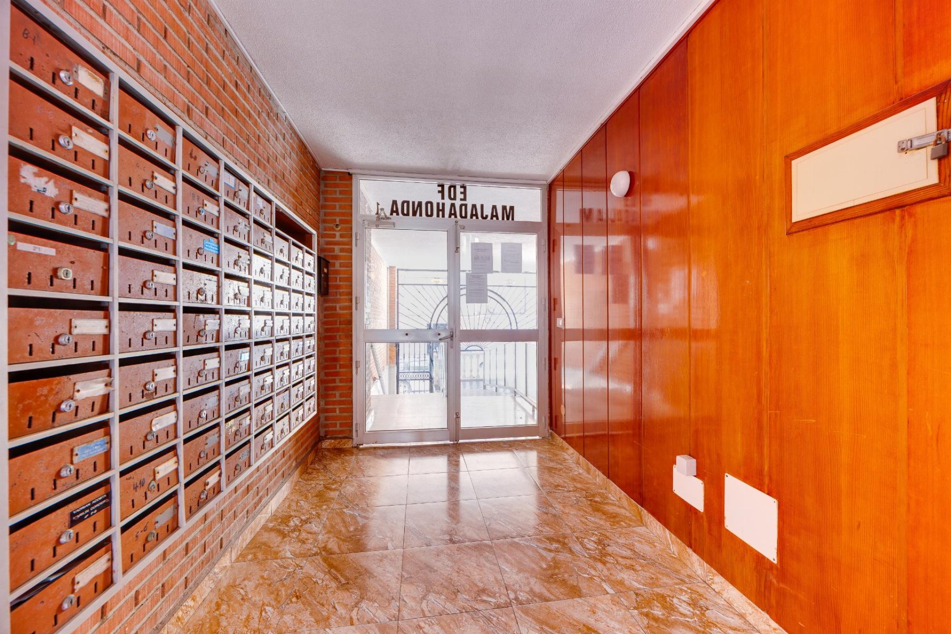 Resale - Apartment / flat - Torrevieja - Playa del Acequión