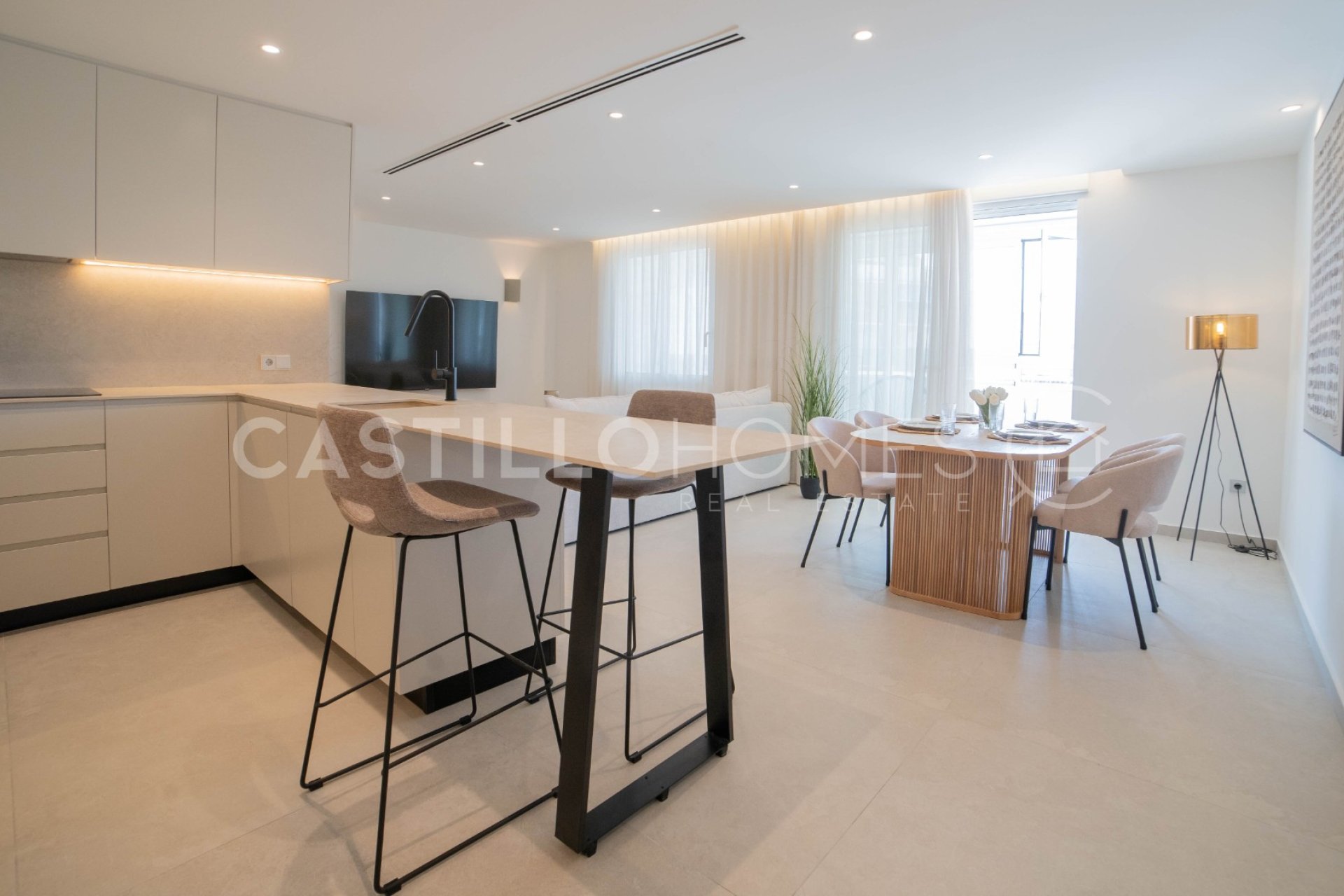 Resale - Apartment / flat - Torrevieja - Playa del Acequión