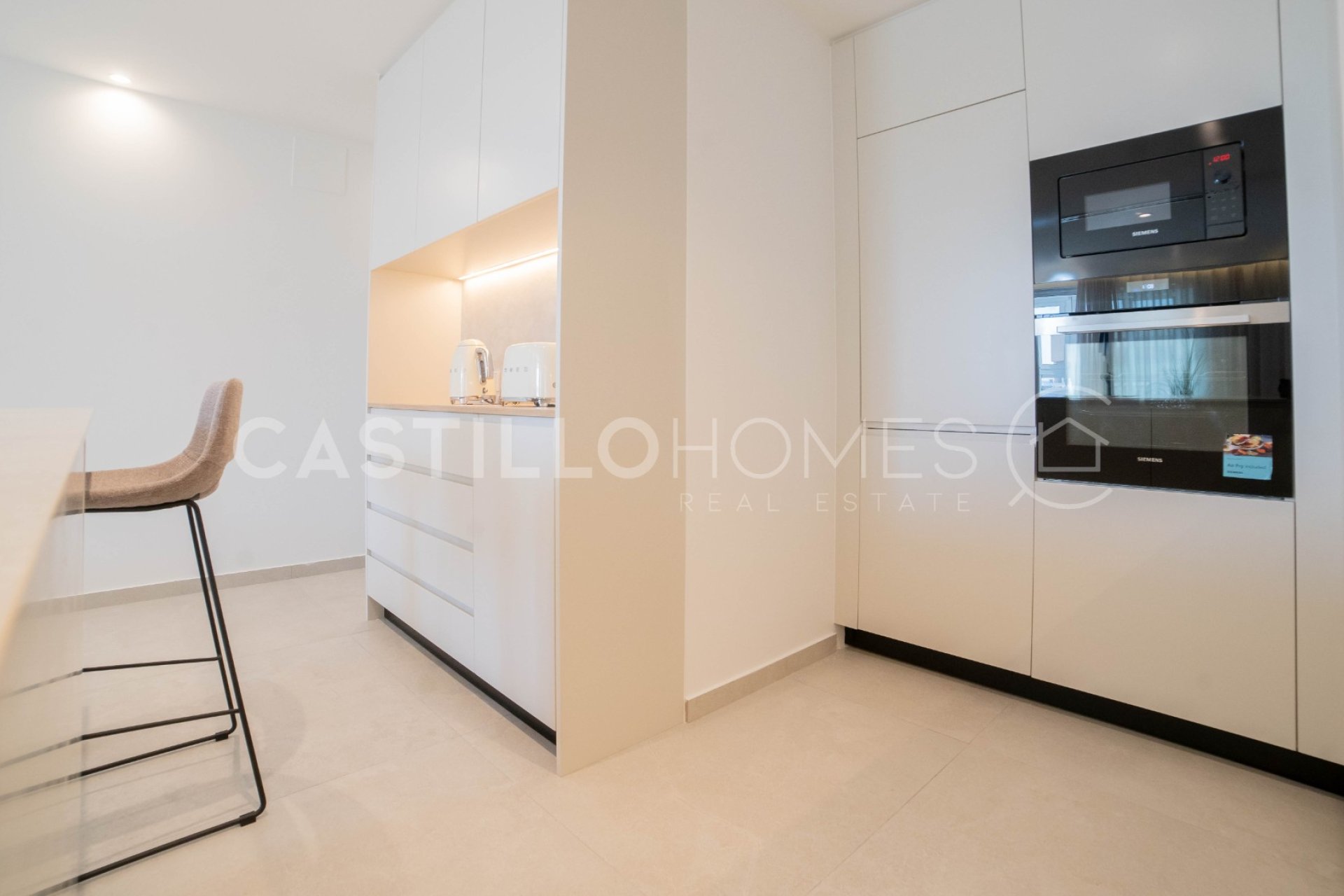 Resale - Apartment / flat - Torrevieja - Playa del Acequión