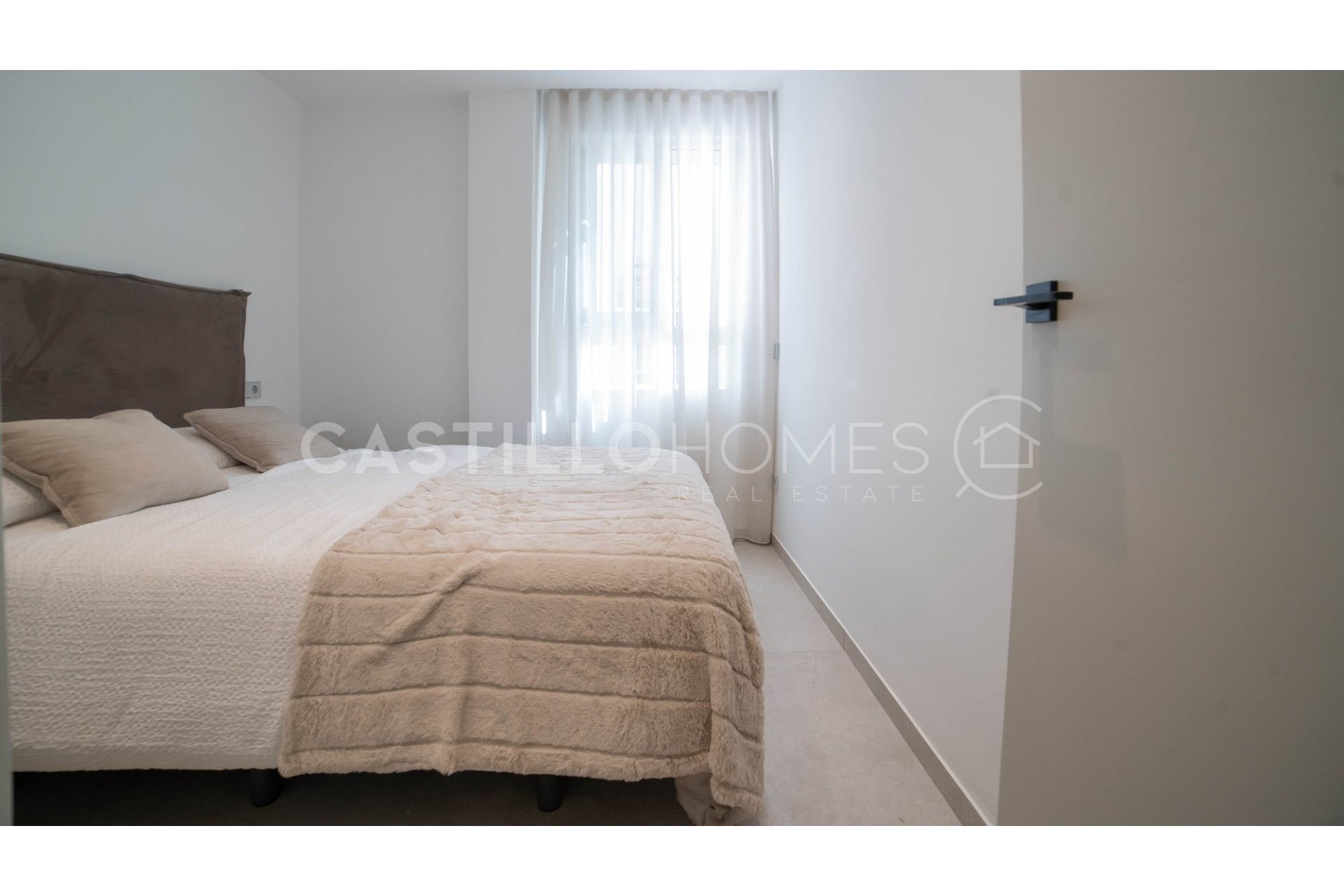 Resale - Apartment / flat - Torrevieja - Playa del Acequión