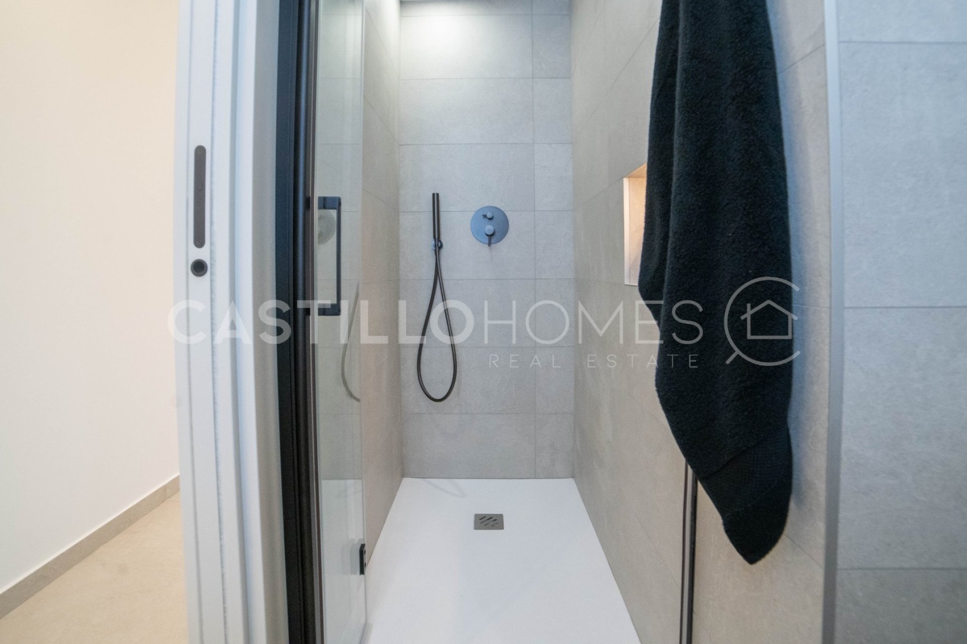 Resale - Apartment / flat - Torrevieja - Playa del Acequión