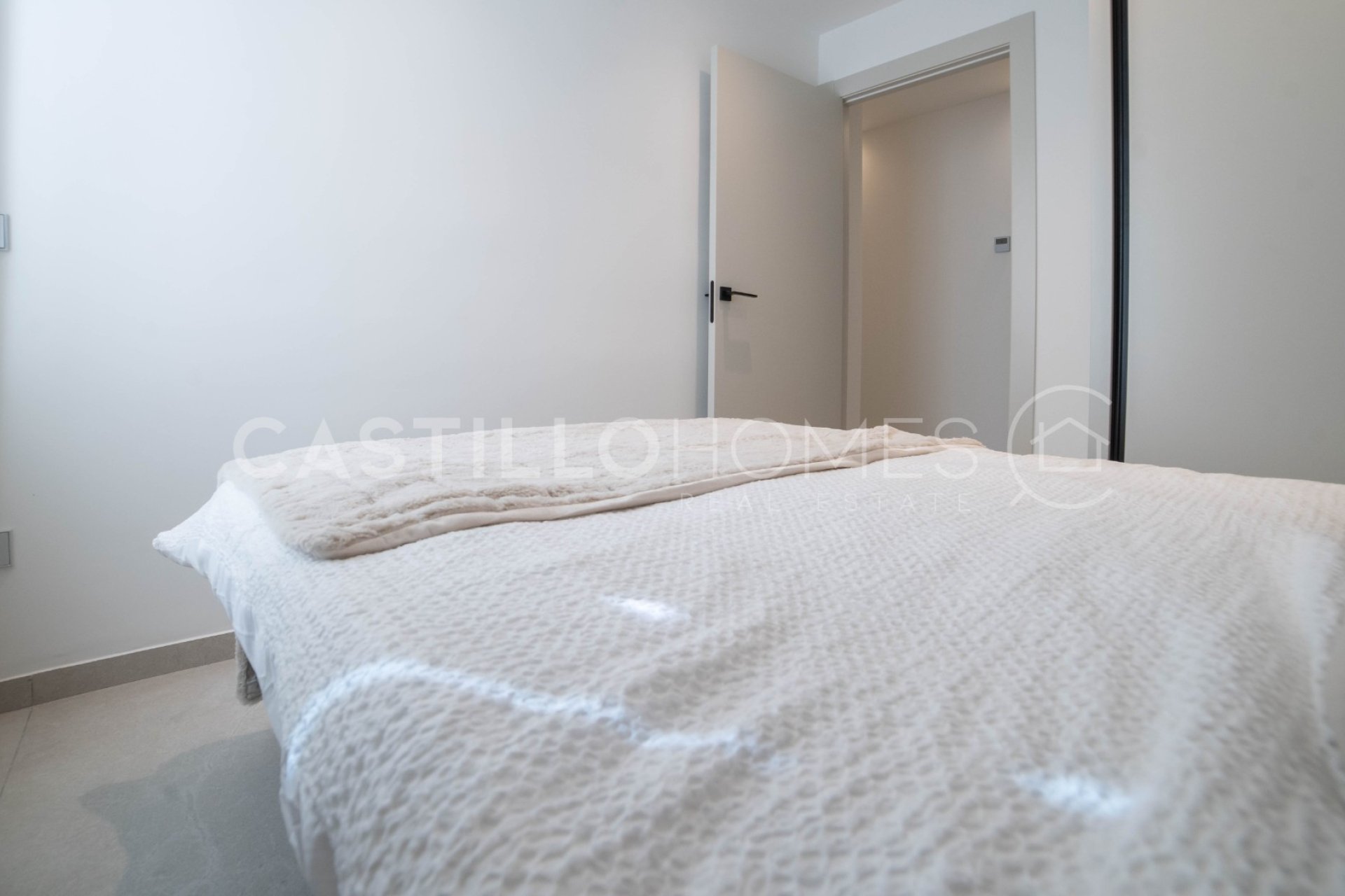 Resale - Apartment / flat - Torrevieja - Playa del Acequión