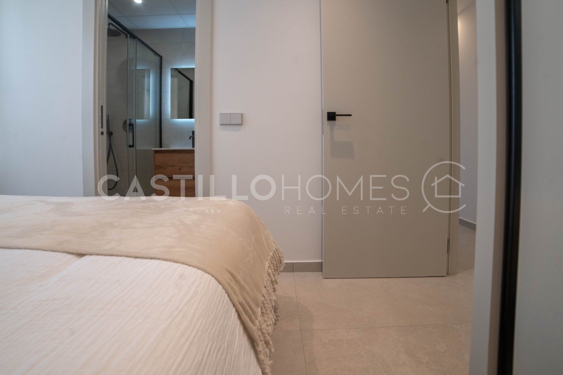 Resale - Apartment / flat - Torrevieja - Playa del Acequión