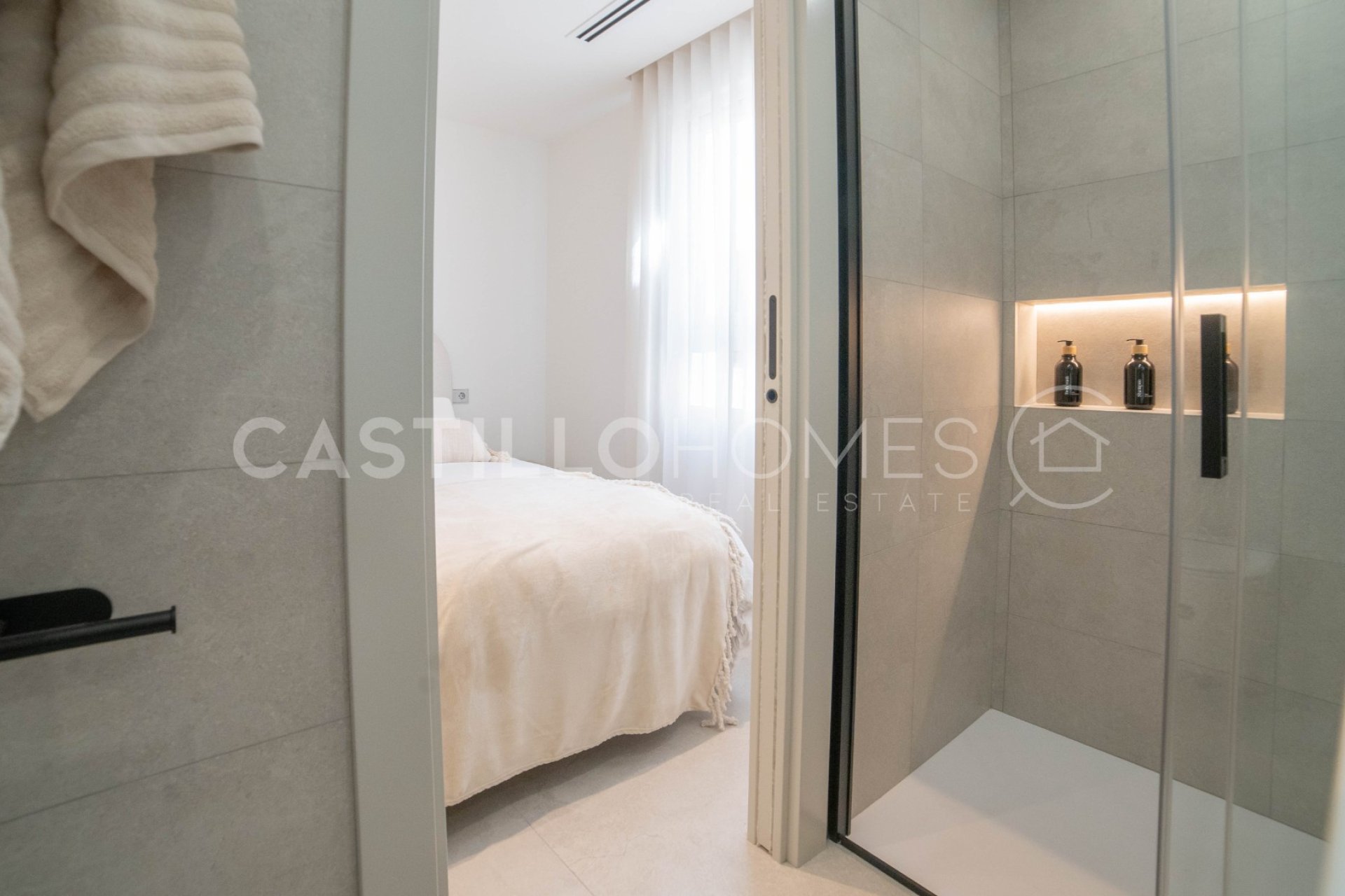 Resale - Apartment / flat - Torrevieja - Playa del Acequión