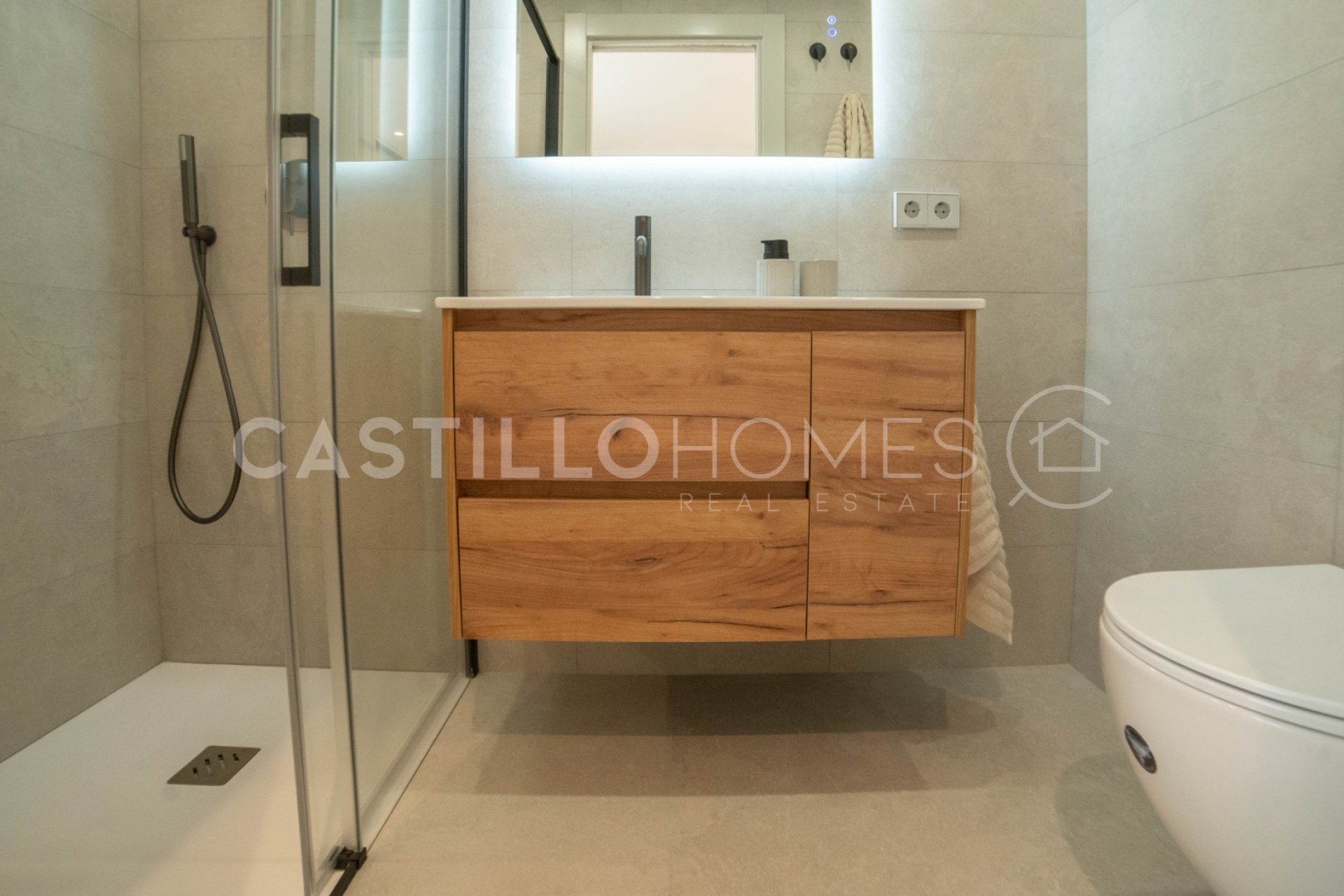 Resale - Apartment / flat - Torrevieja - Playa del Acequión