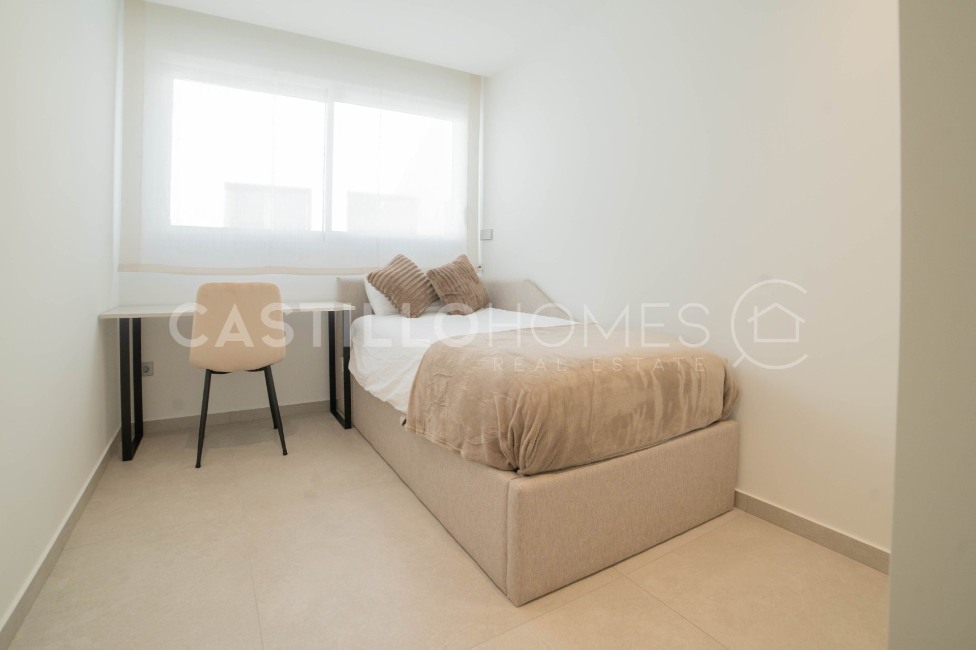 Resale - Apartment / flat - Torrevieja - Playa del Acequión