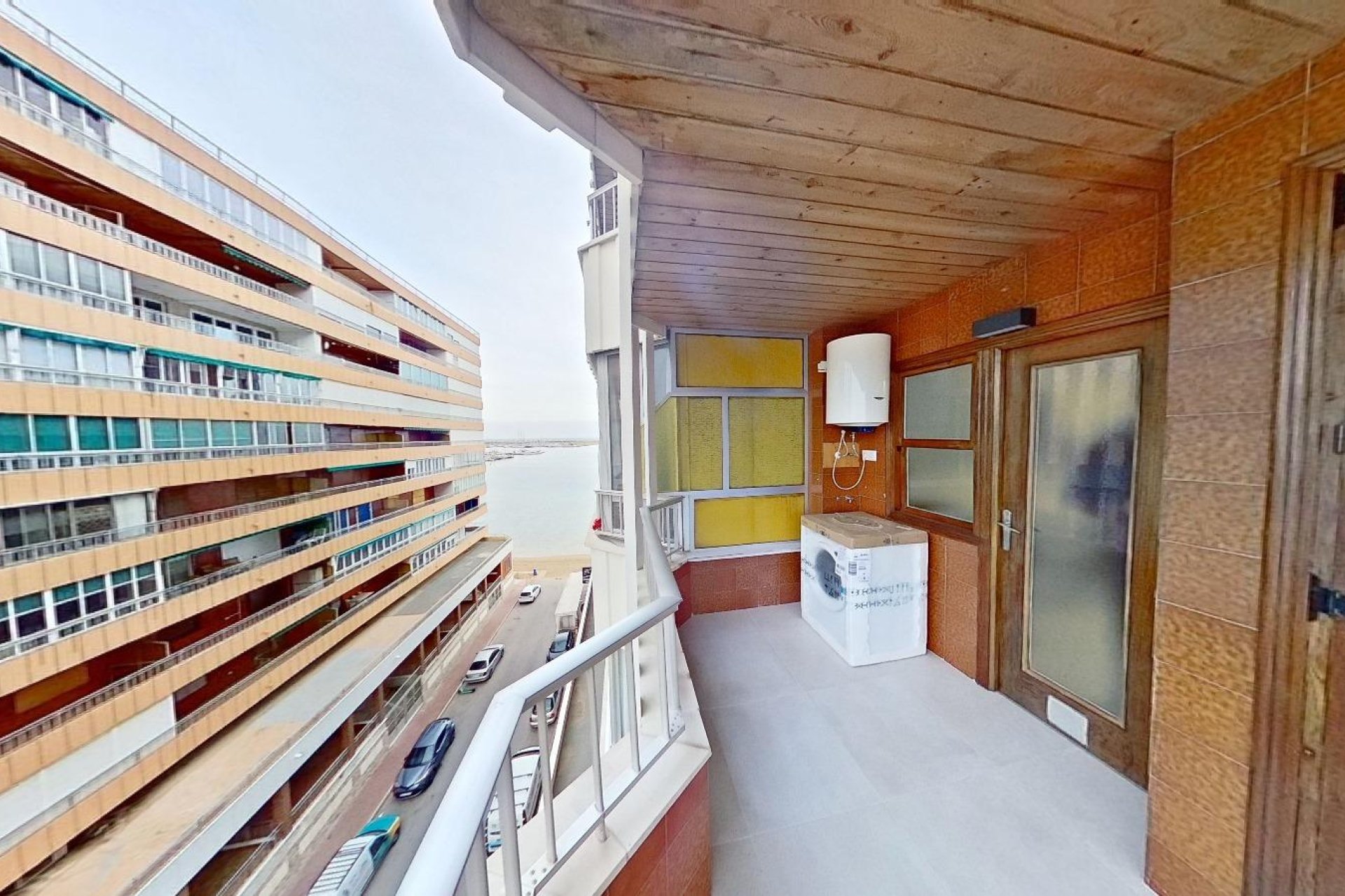 Resale - Apartment / flat - Torrevieja - Playa del Acequión