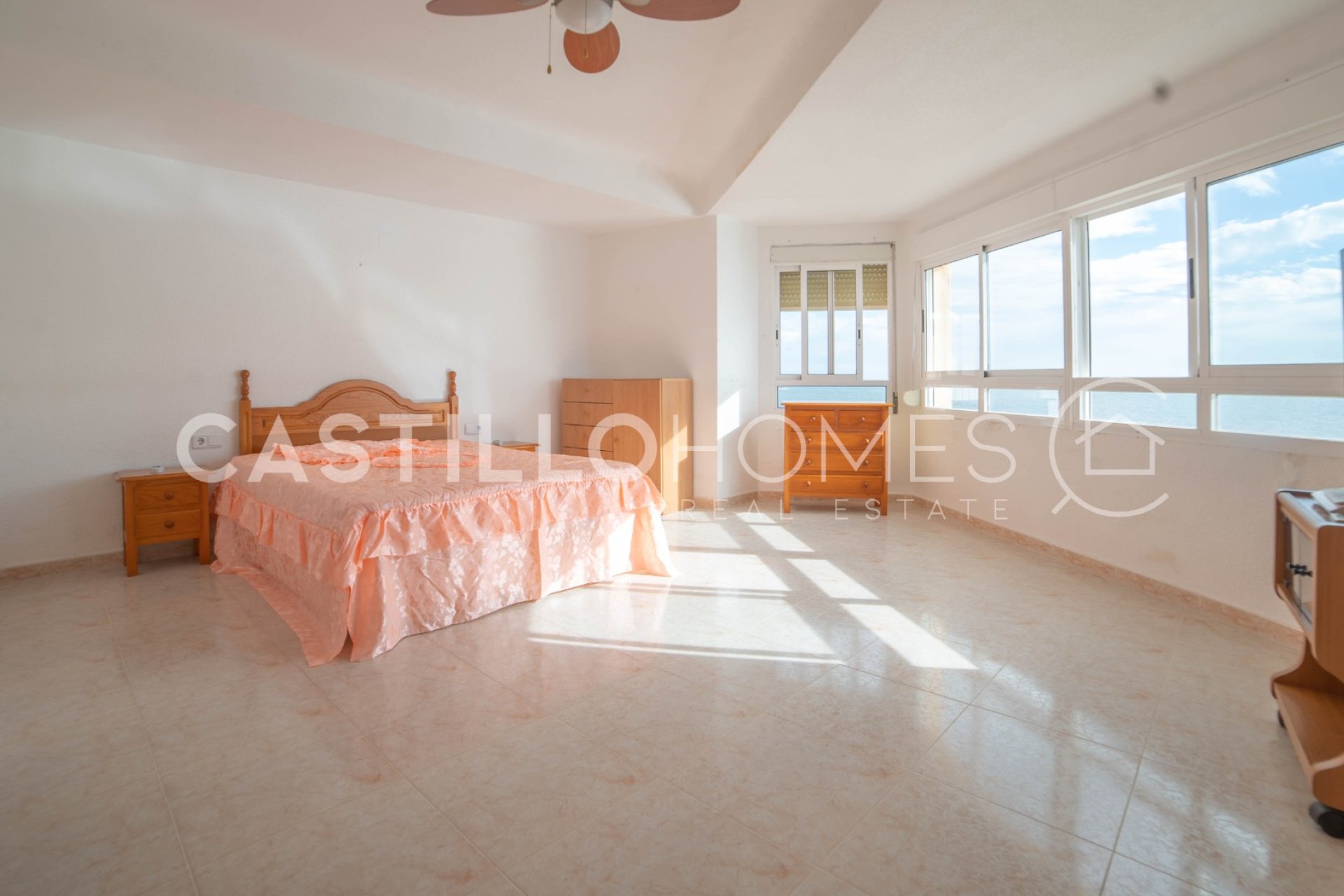 Resale - Apartment / flat - Torrevieja - Playa del Cura