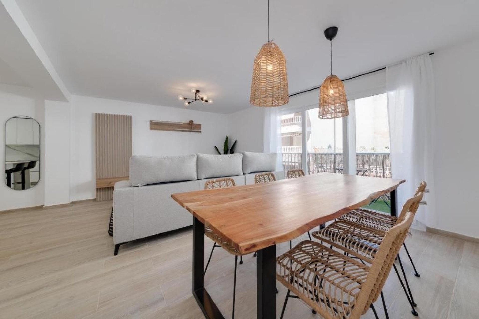 Resale - Apartment / flat - Torrevieja - Playa del cura