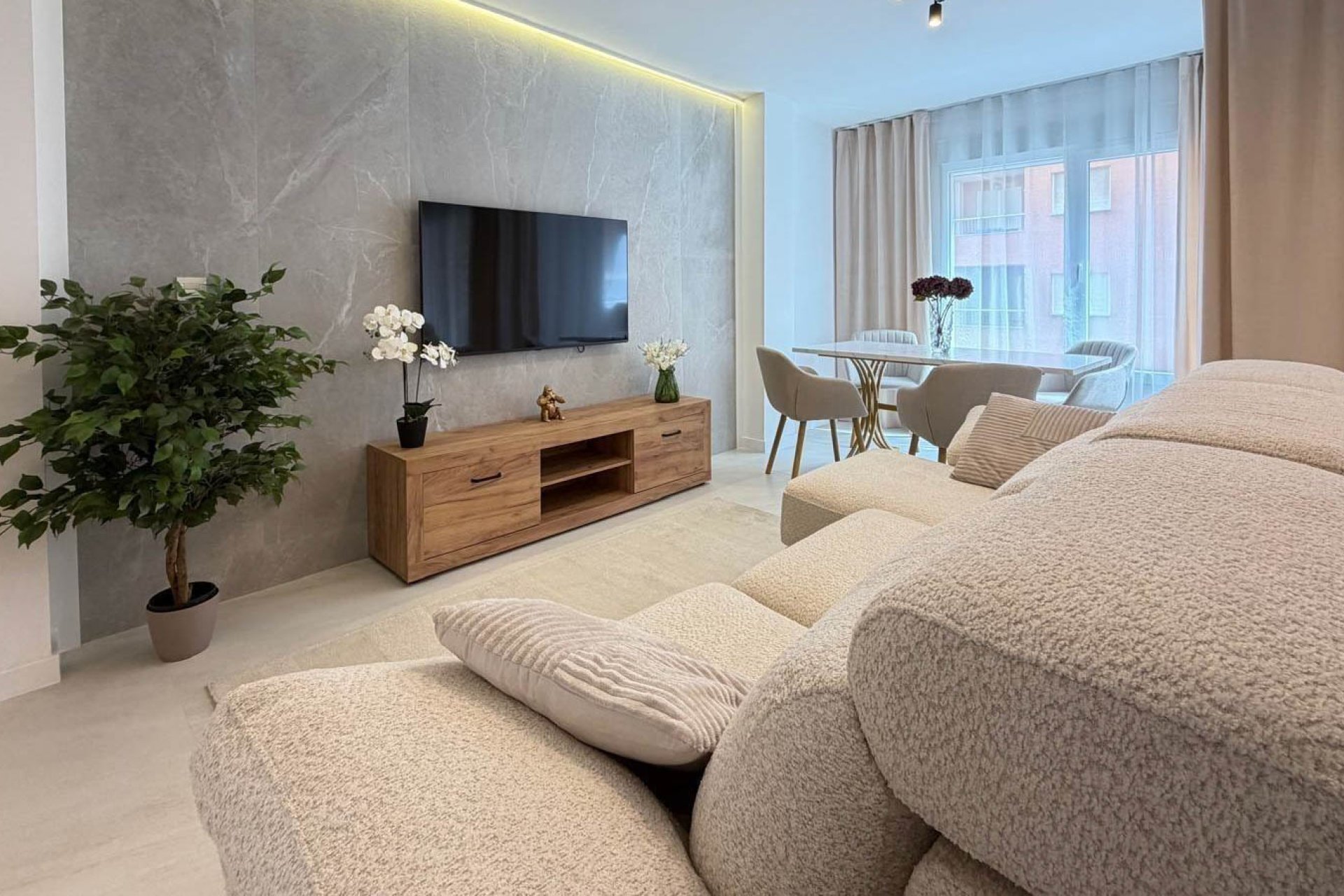 Resale - Apartment / flat - Torrevieja - Playa del Cura