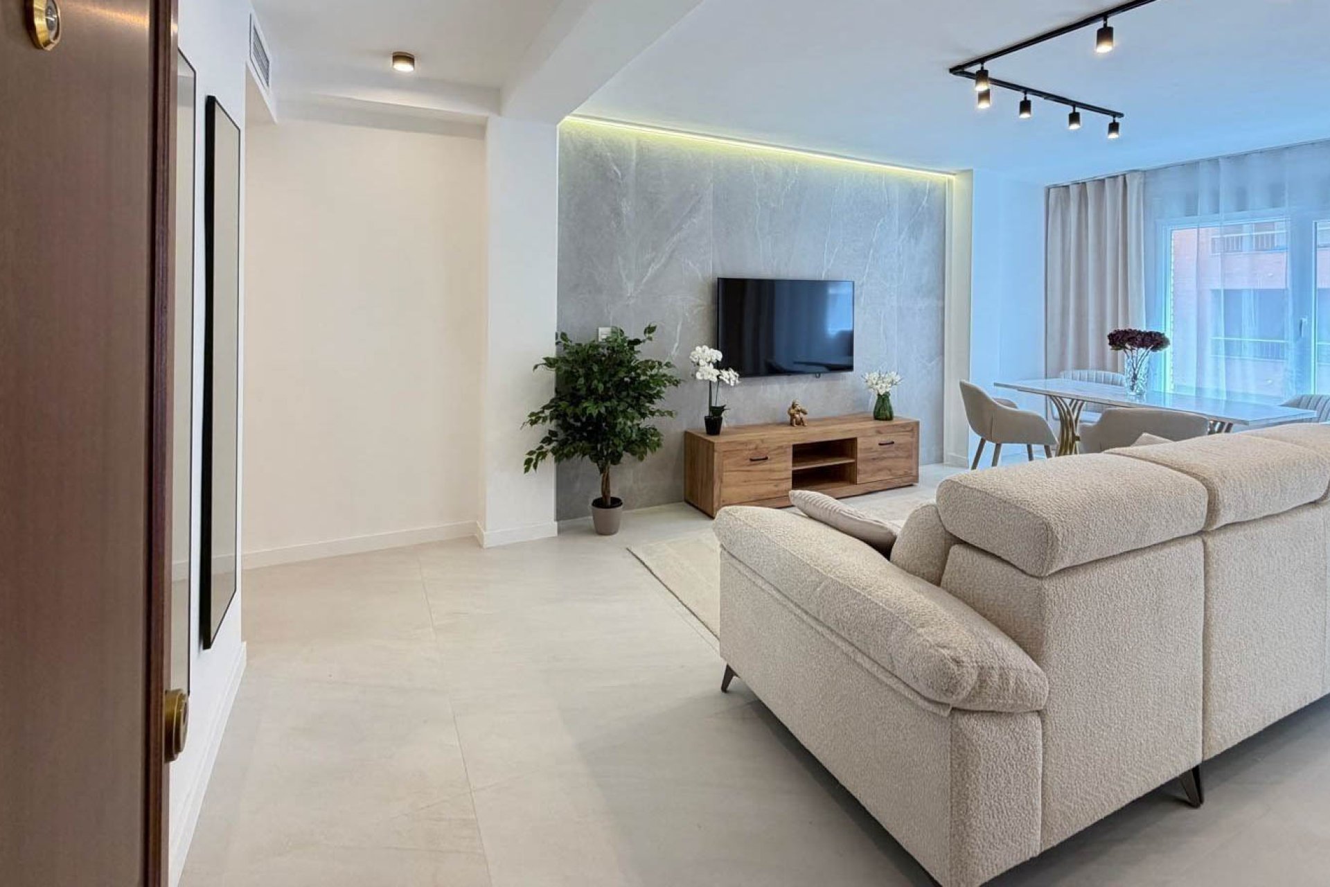 Resale - Apartment / flat - Torrevieja - Playa del Cura