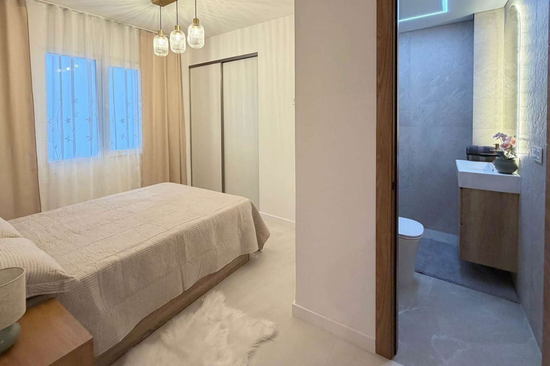 Resale - Apartment / flat - Torrevieja - Playa del Cura