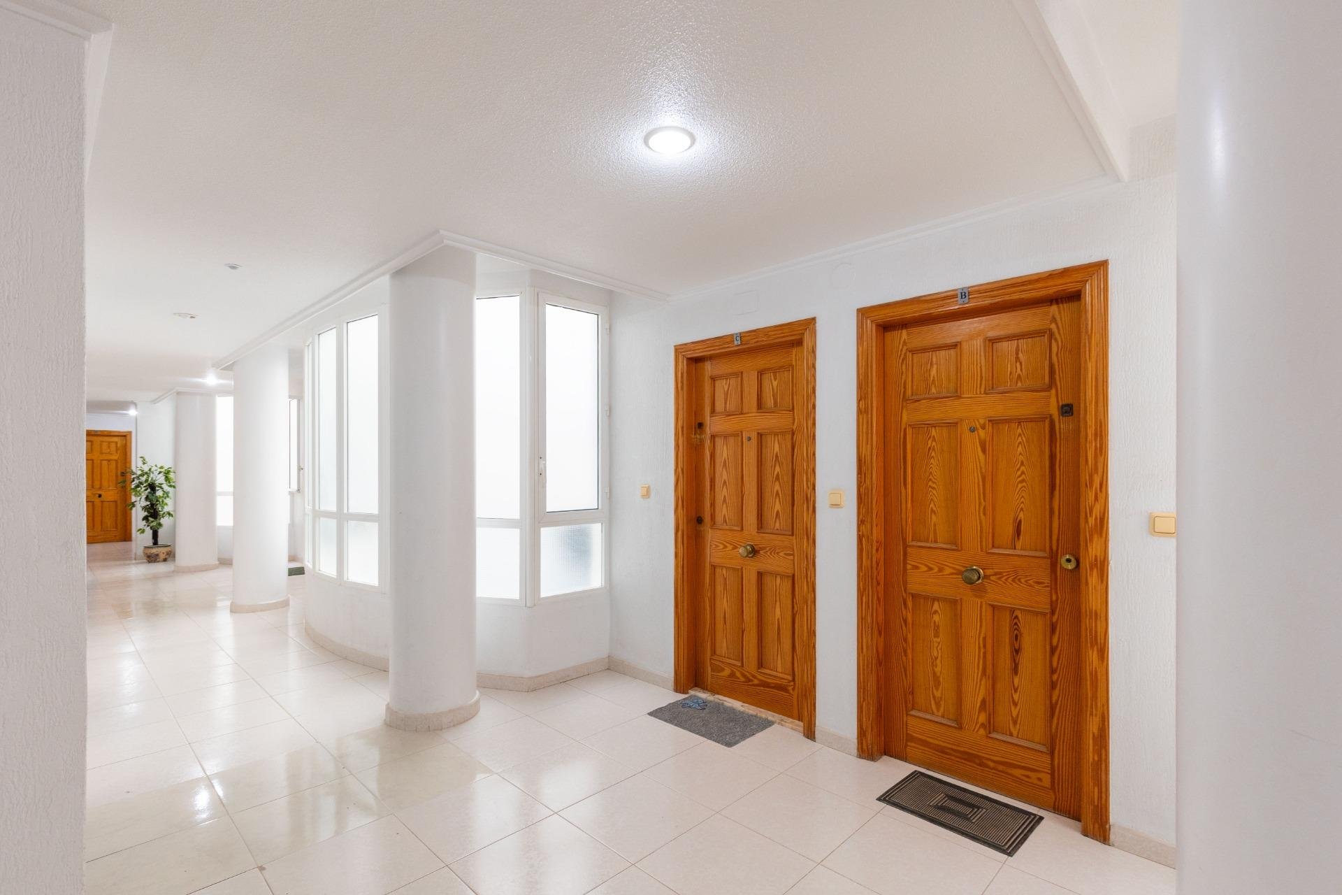 Resale - Apartment / flat - Torrevieja - Playa del Cura