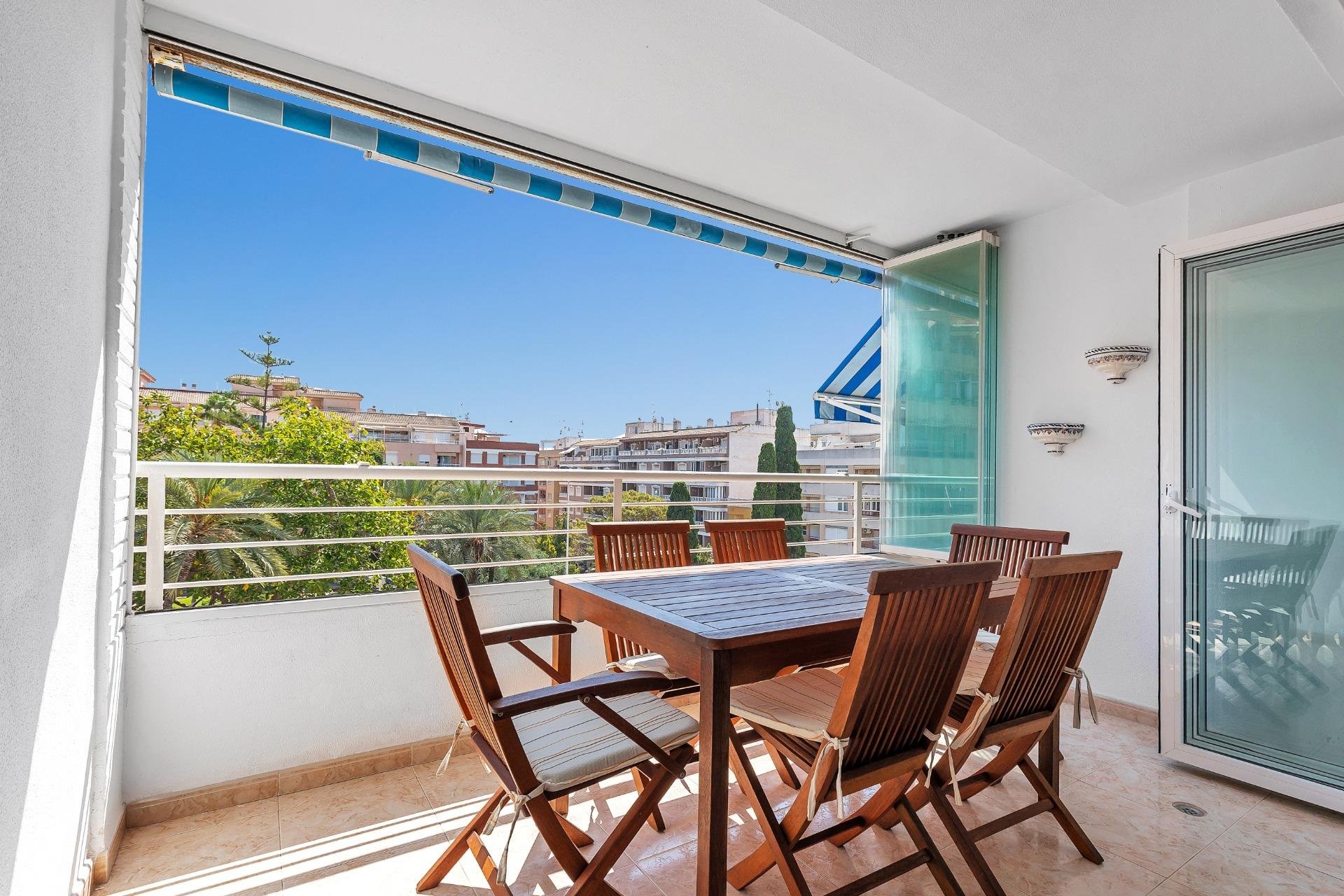 Resale - Apartment / flat - Torrevieja - Playa del Cura