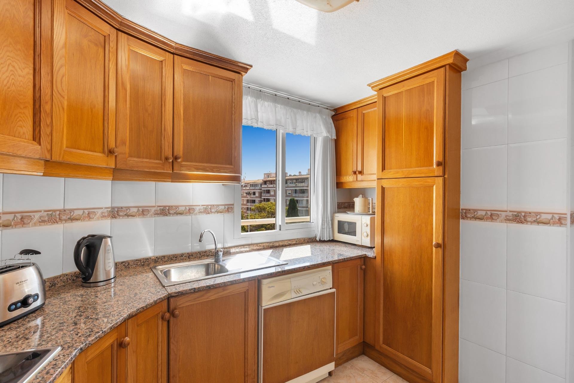 Resale - Apartment / flat - Torrevieja - Playa del Cura