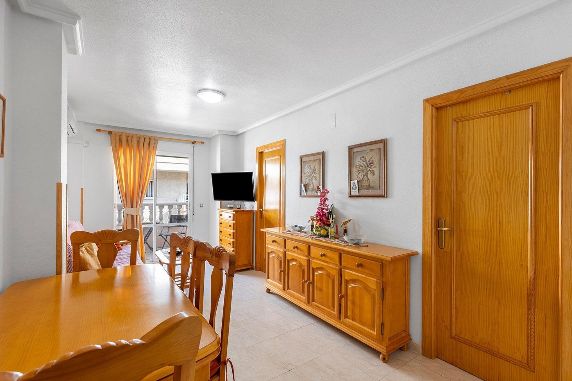 Resale - Apartment / flat - Torrevieja - Playa del Cura